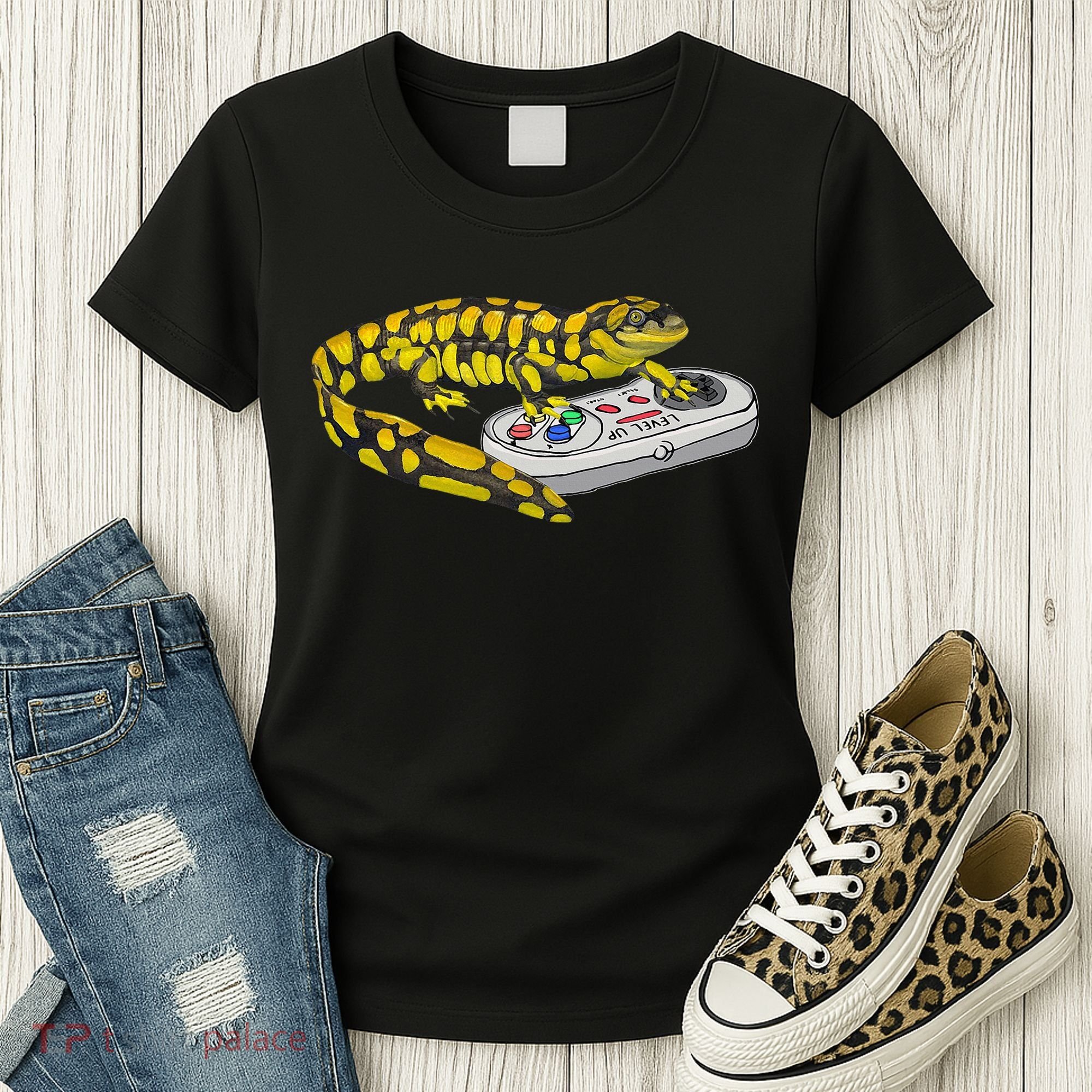Tiger Salamander Playing Video Game Salamanders Gamers Women's T-Shirt