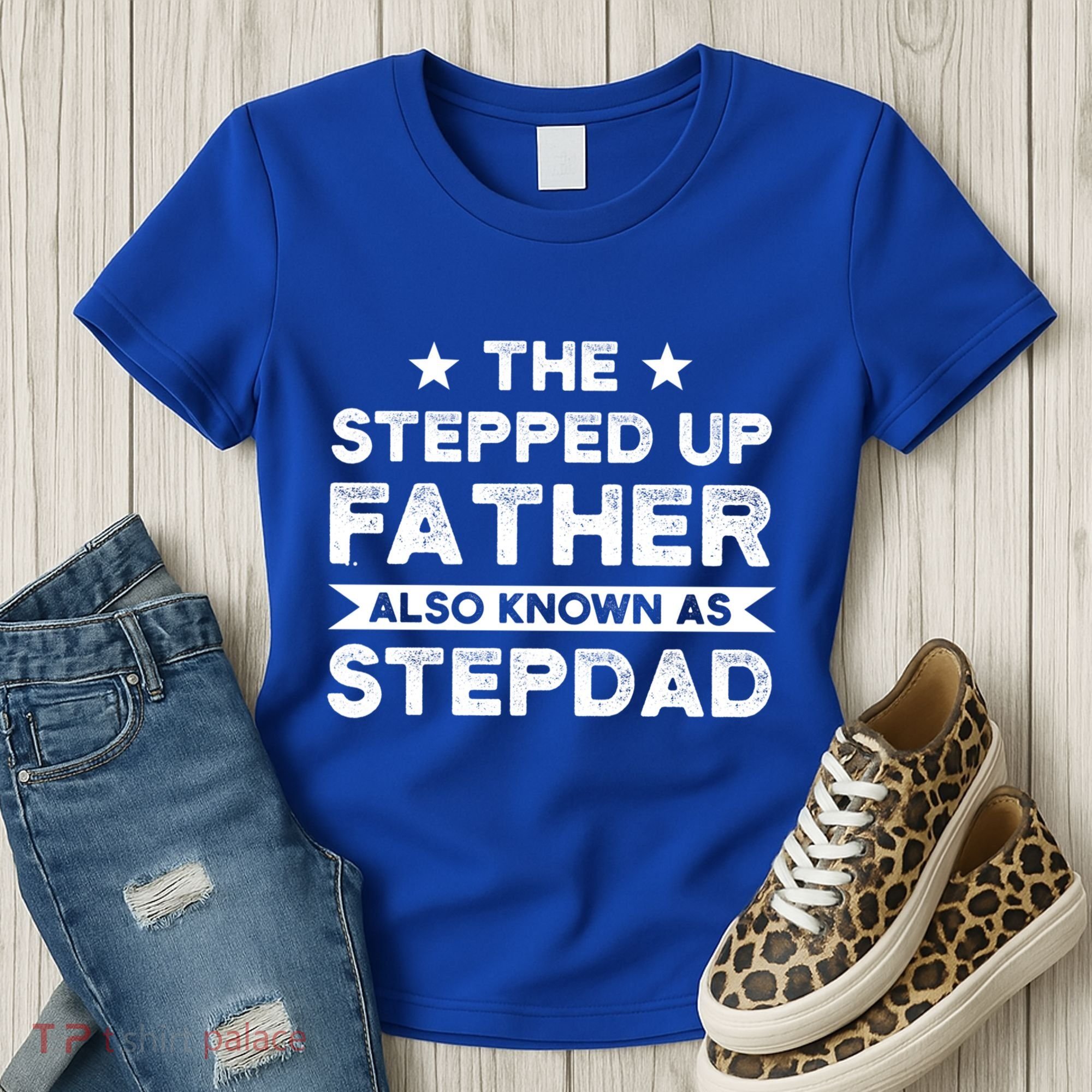 The Stepped Up Father Stepson Bonusson Stepdad Gift Women's T-Shirt