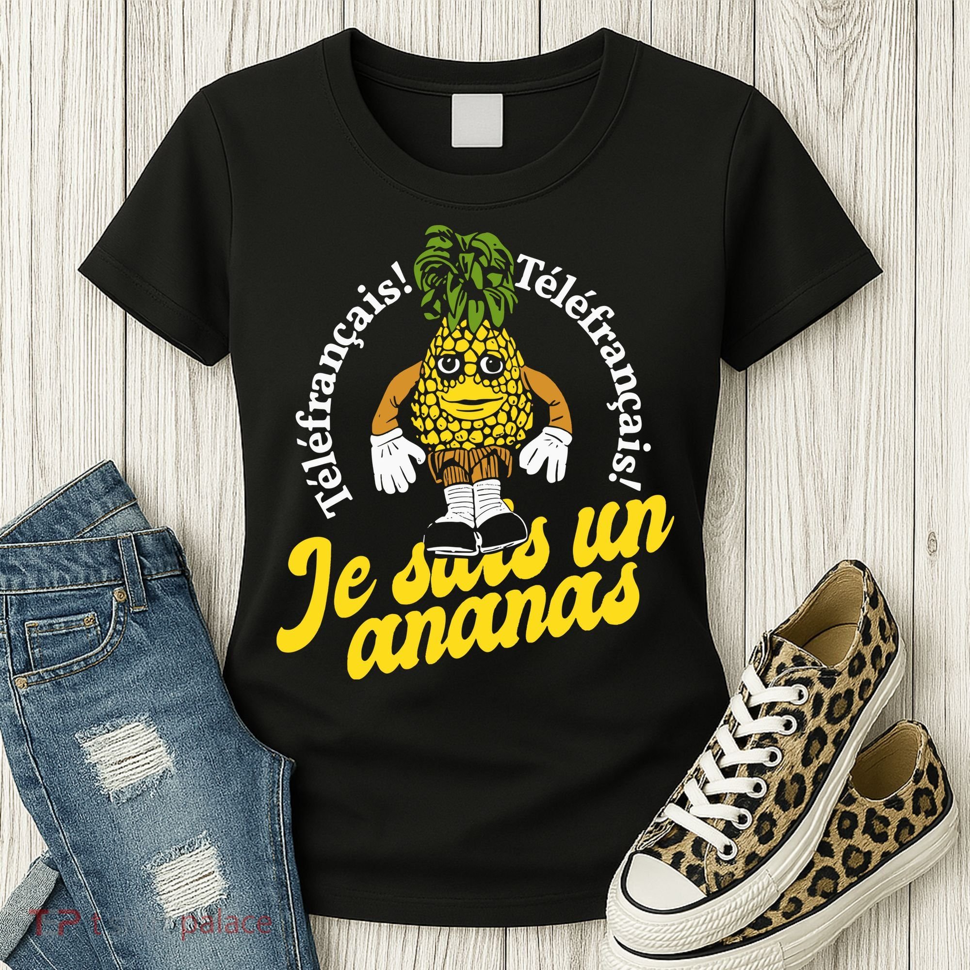 Tvo Telefrancais Je Suis Ananas Women's T-Shirt