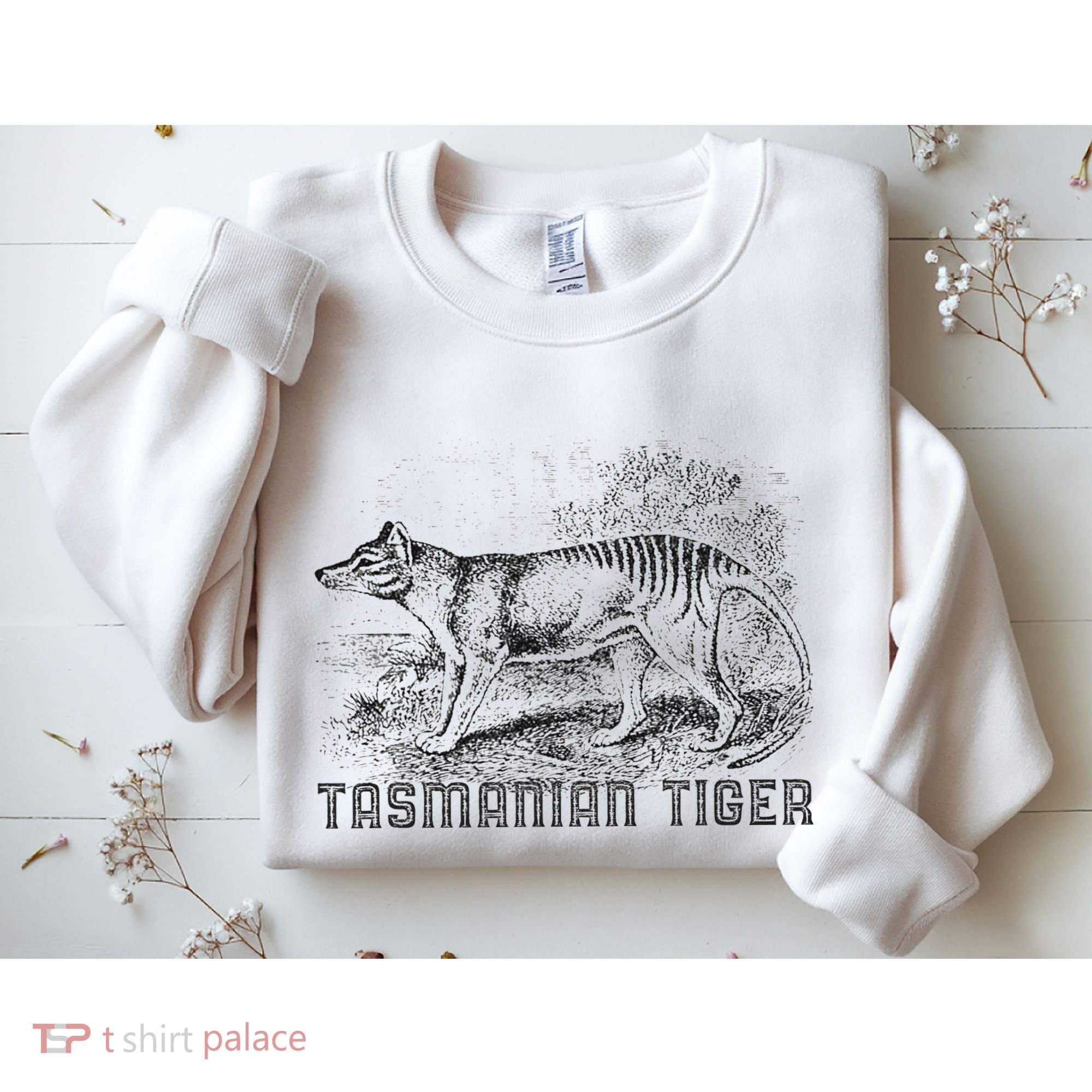 Tasmanian Wolf Tiger Thylacine Australian Extinction Gift Sweatshirt