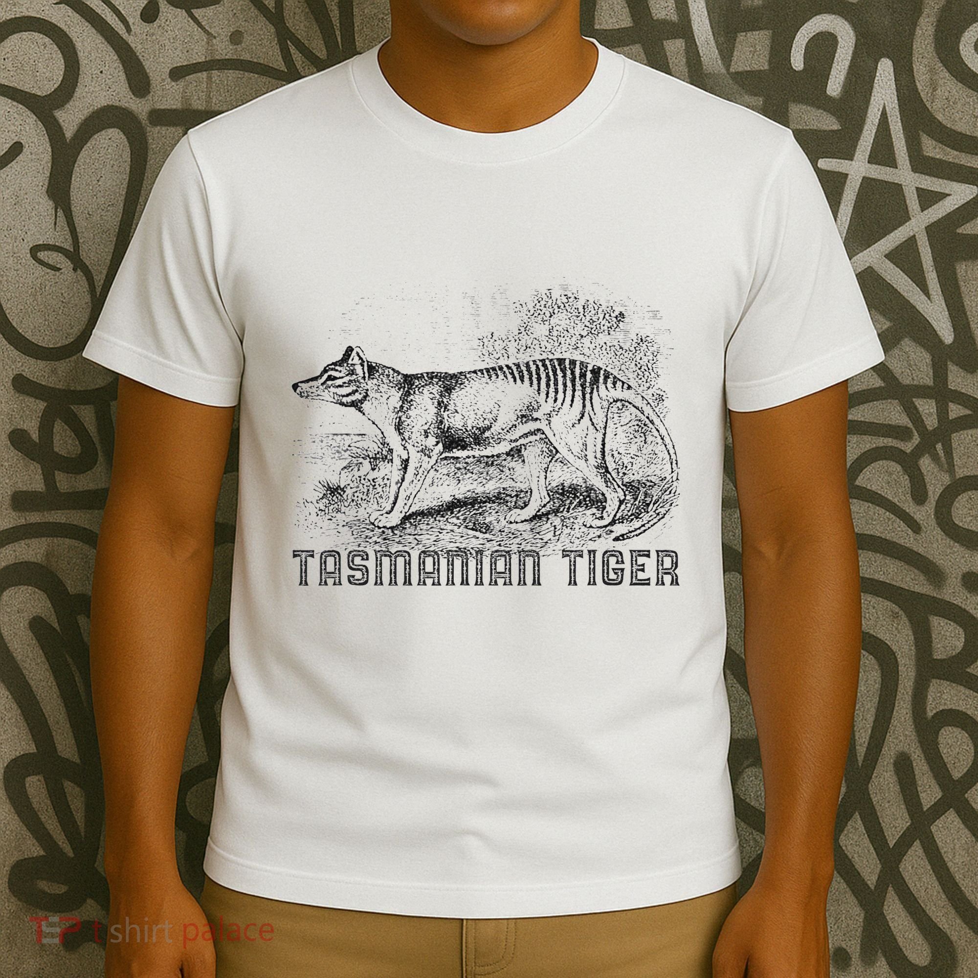 Tasmanian Wolf Tiger Thylacine Australian Extinction Gift T-Shirt