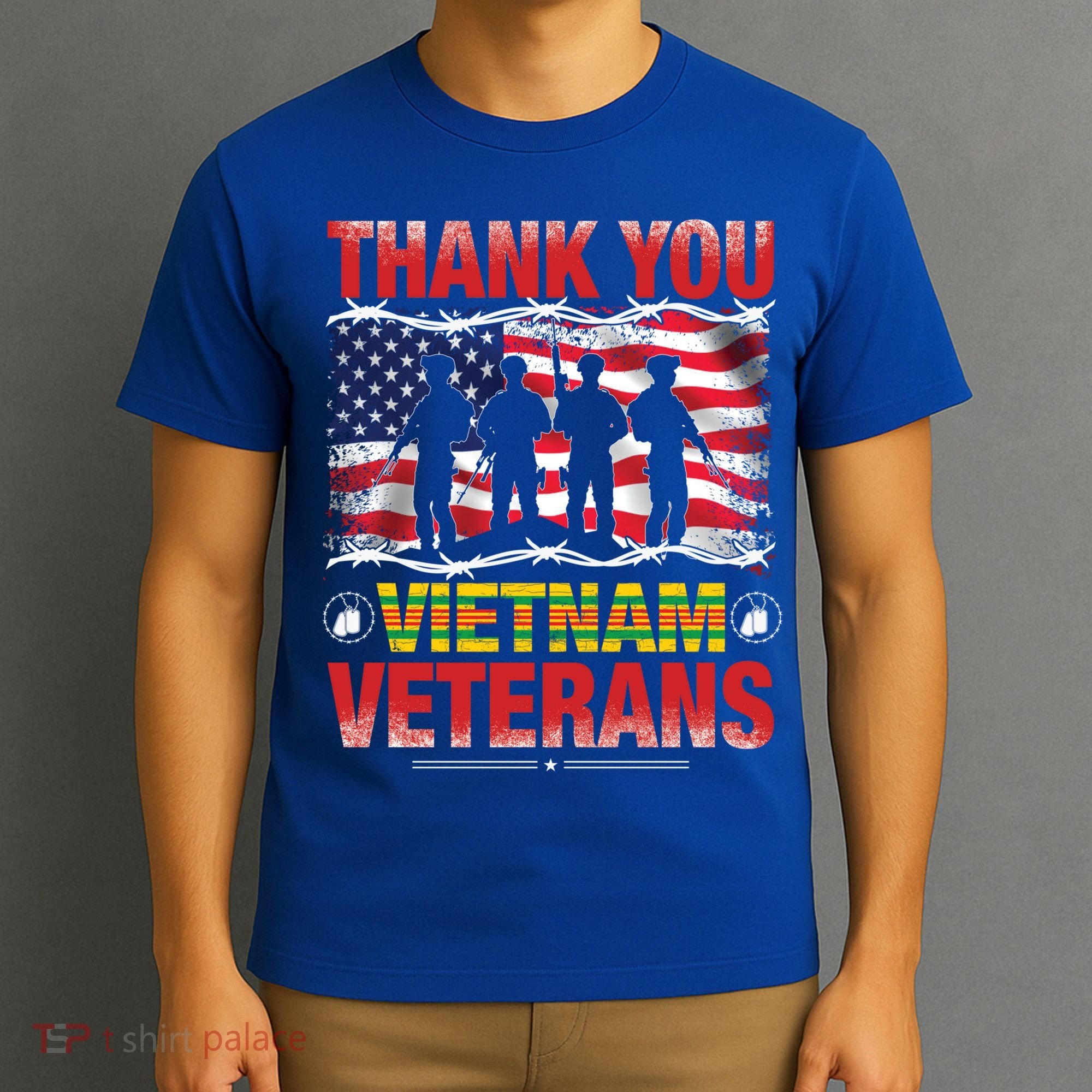 Thank You Vietnam Veterans Happy Veterans Day Proud Family Gift T-Shirt
