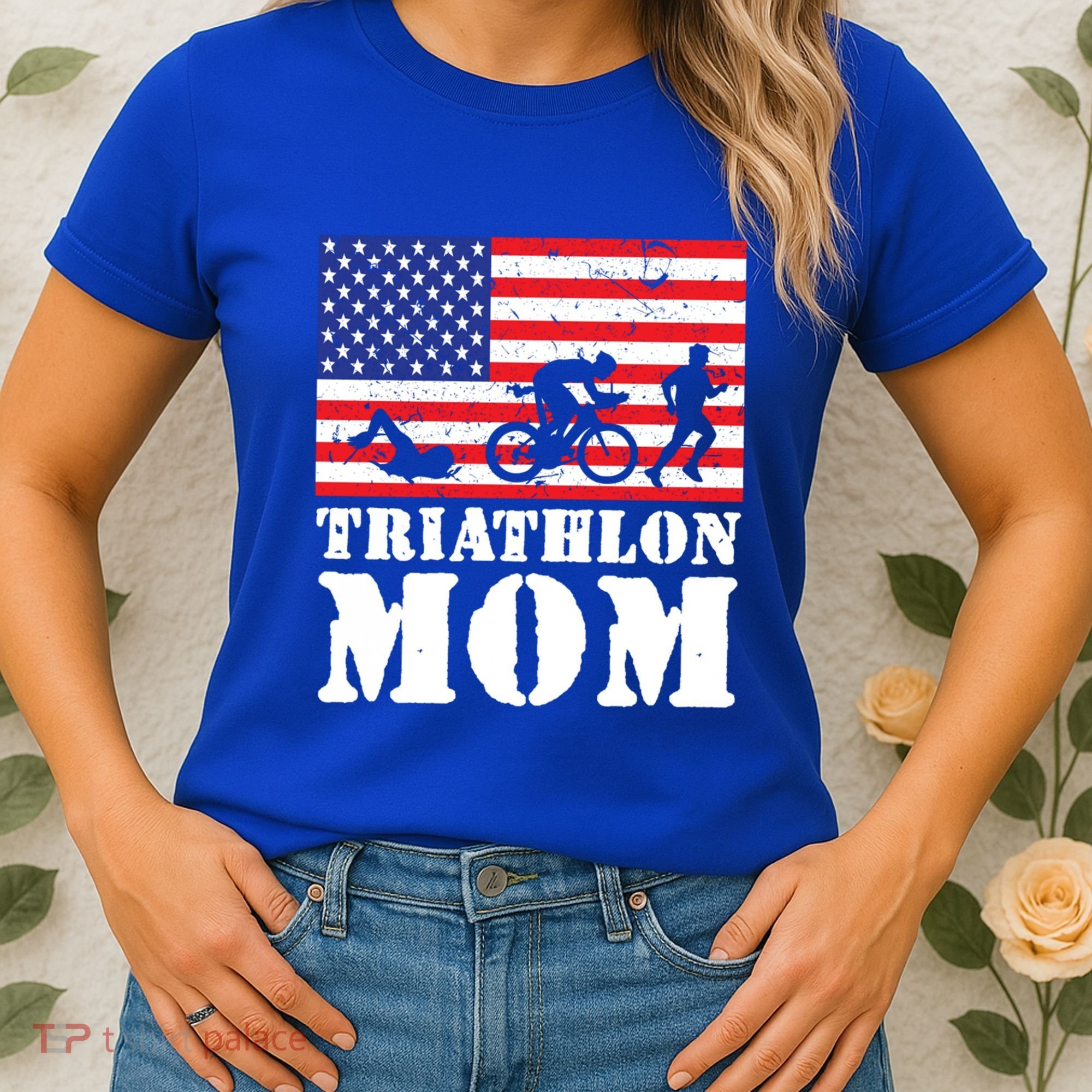 Usa American Distressed Flag Triathlon Mom For Her Gift Women's T-Shirt