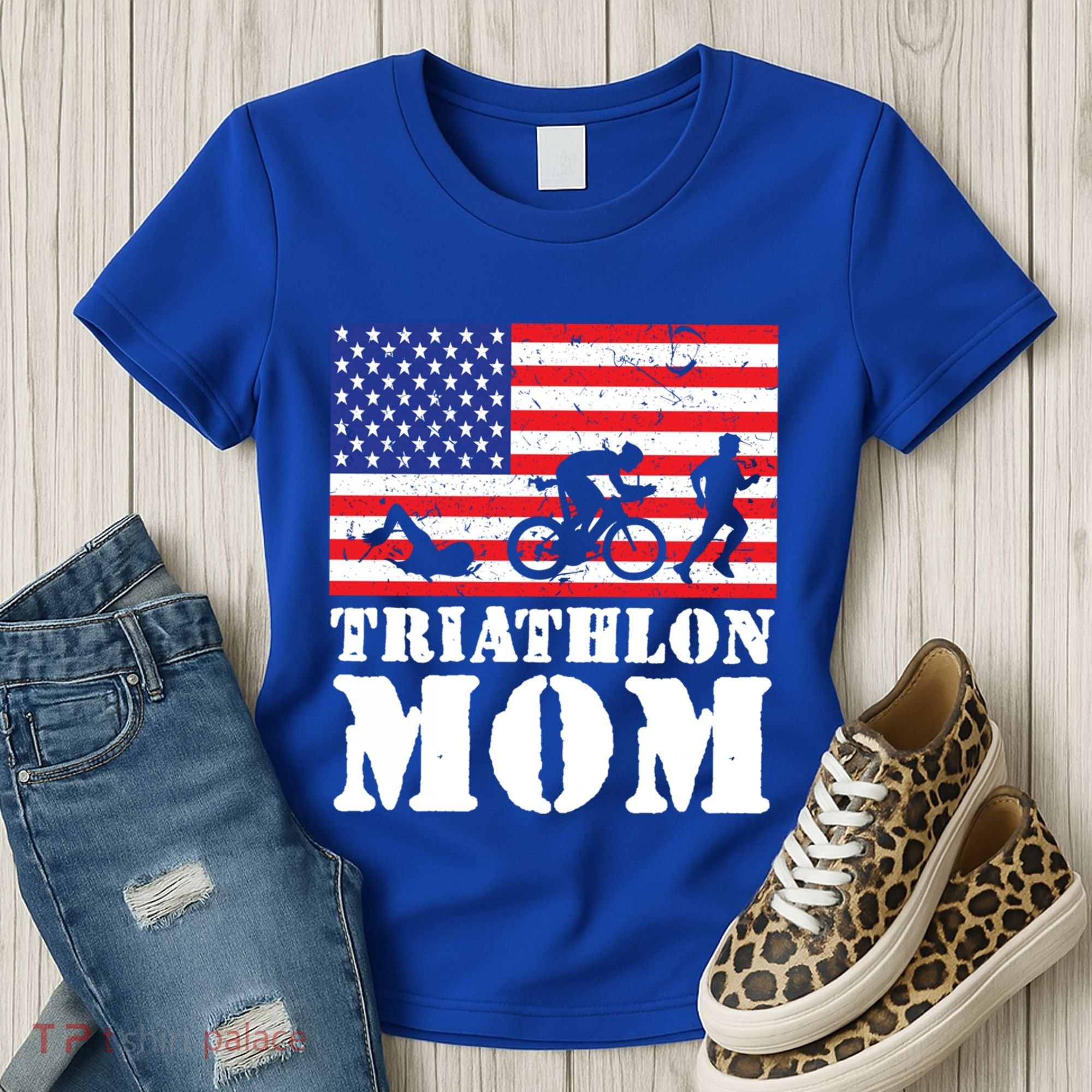 Usa American Distressed Flag Triathlon Mom For Her Gift Women's T-Shirt