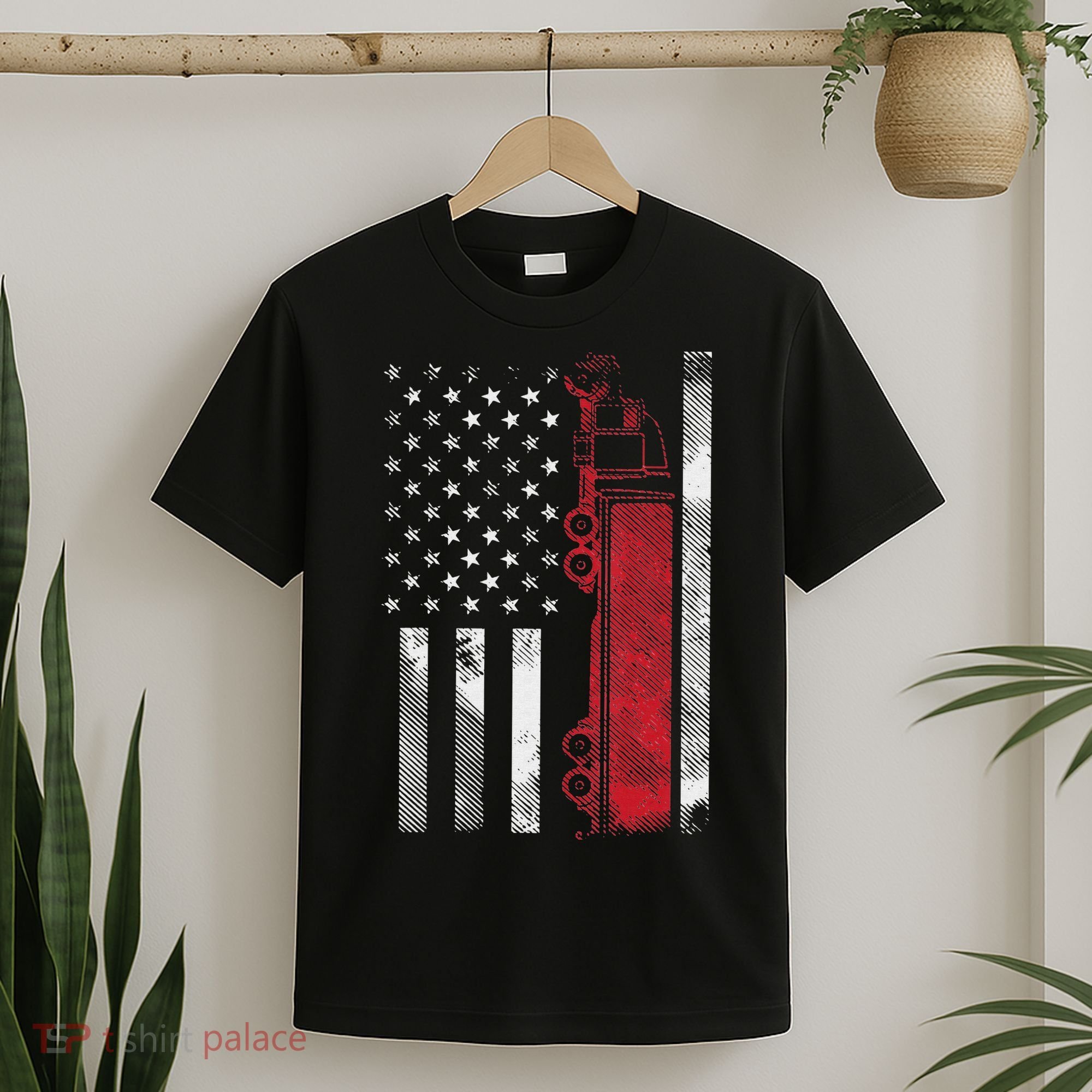 US American Flag Semi Truck Driver 18 Wheeler Trucker Gift T-Shirt
