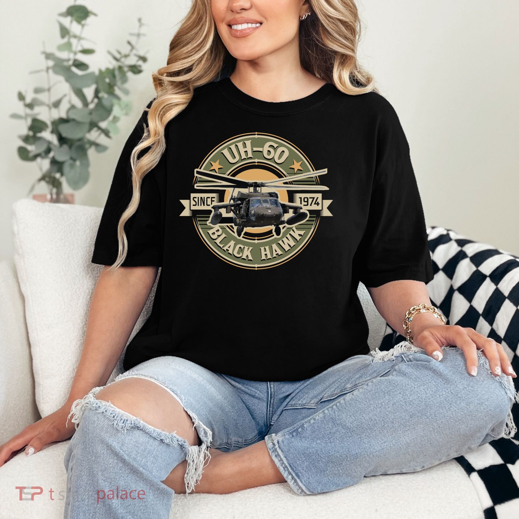 Uhgift60 Blackhawk Gift Assault Helicopter Pilot Aviation Gift Comfort Colors T-Shirt