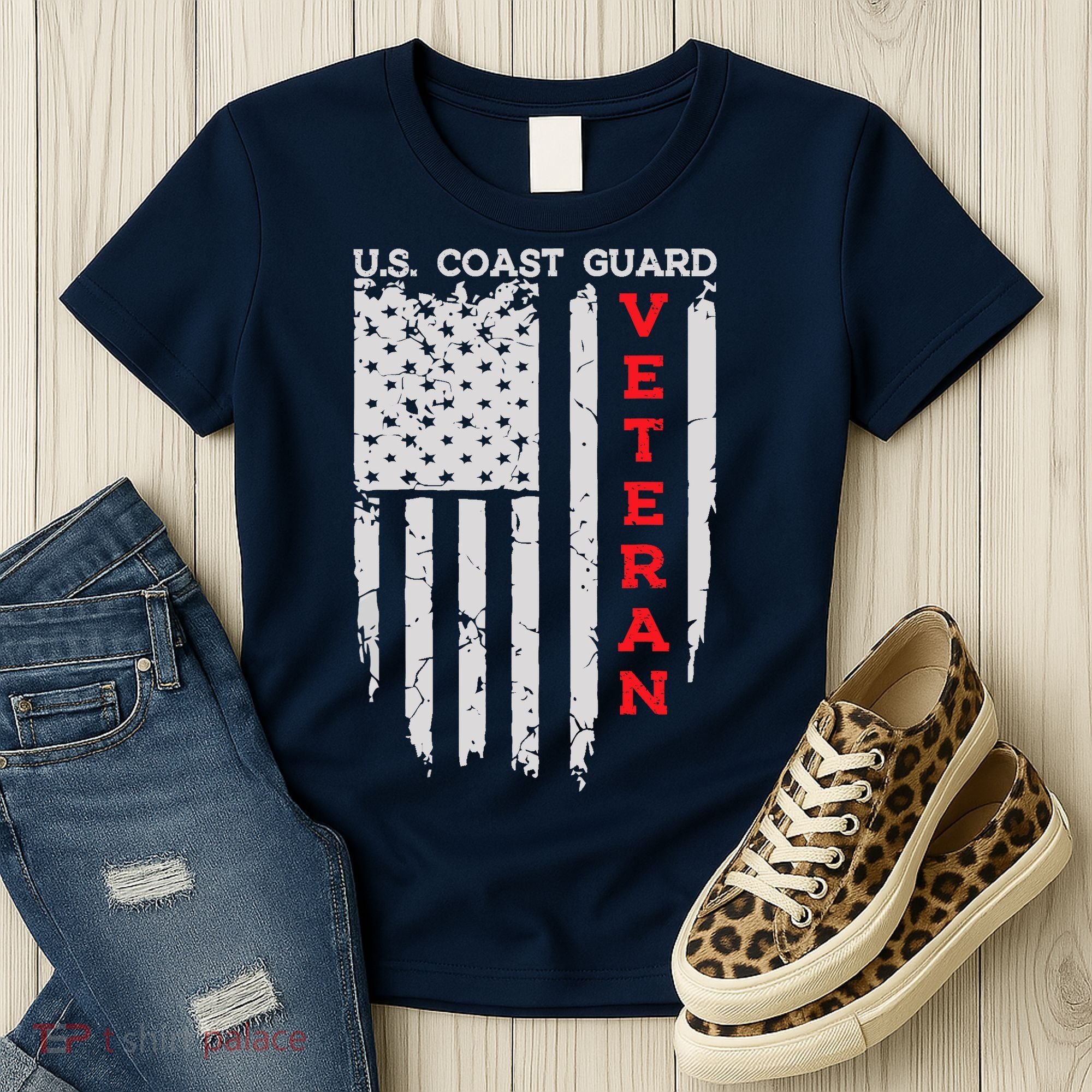 Us Coast Guard Veteran Uscg American Flag Women's T-Shirt