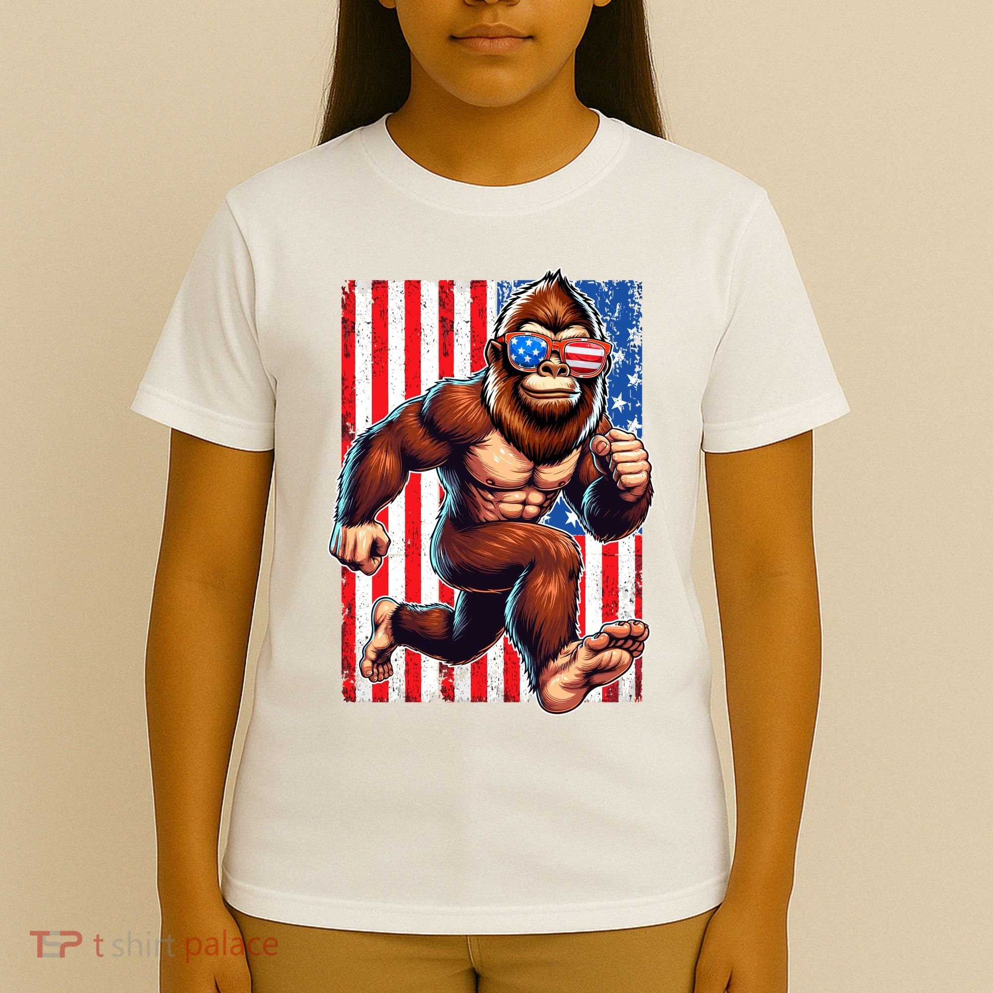 Usa Flag Bigfoot Running 4th Of July T-Shirt
