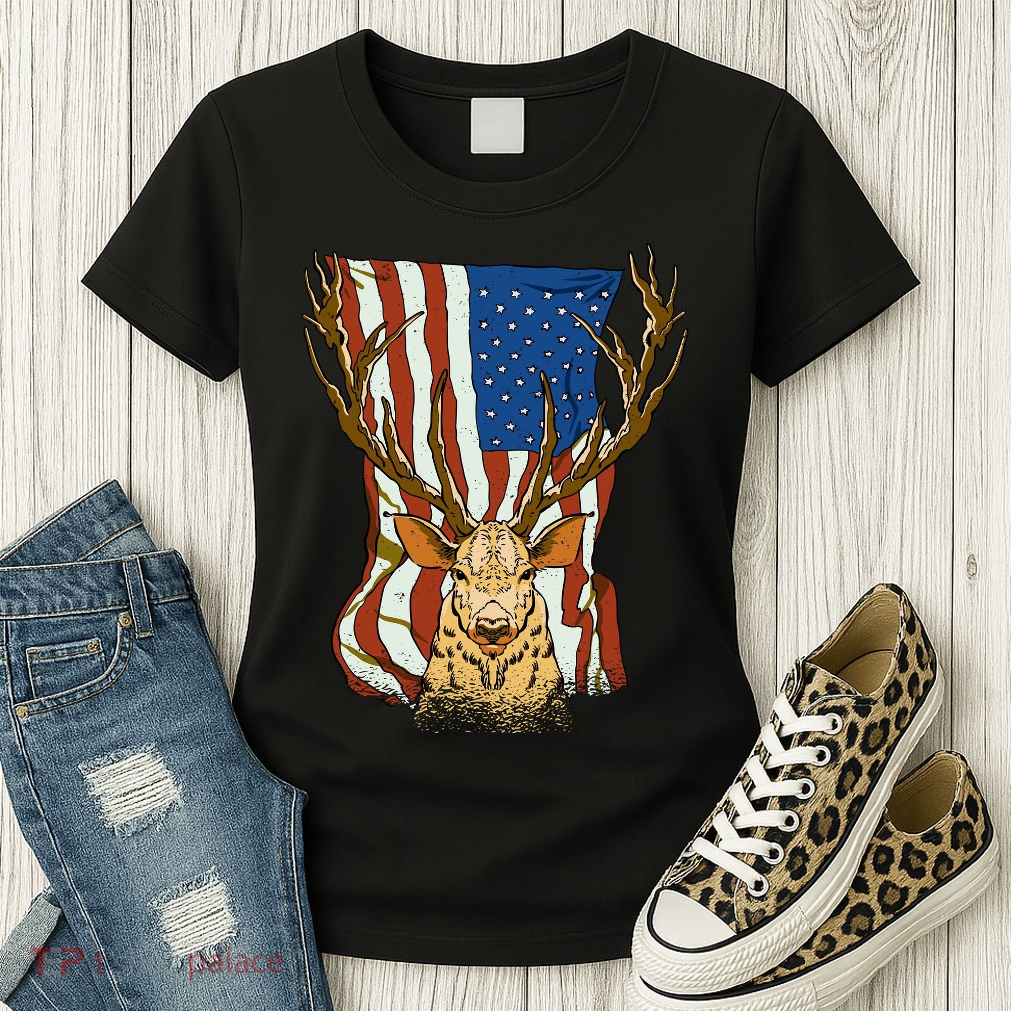 USA Flag Deer Hunting Gift Women's T-Shirt