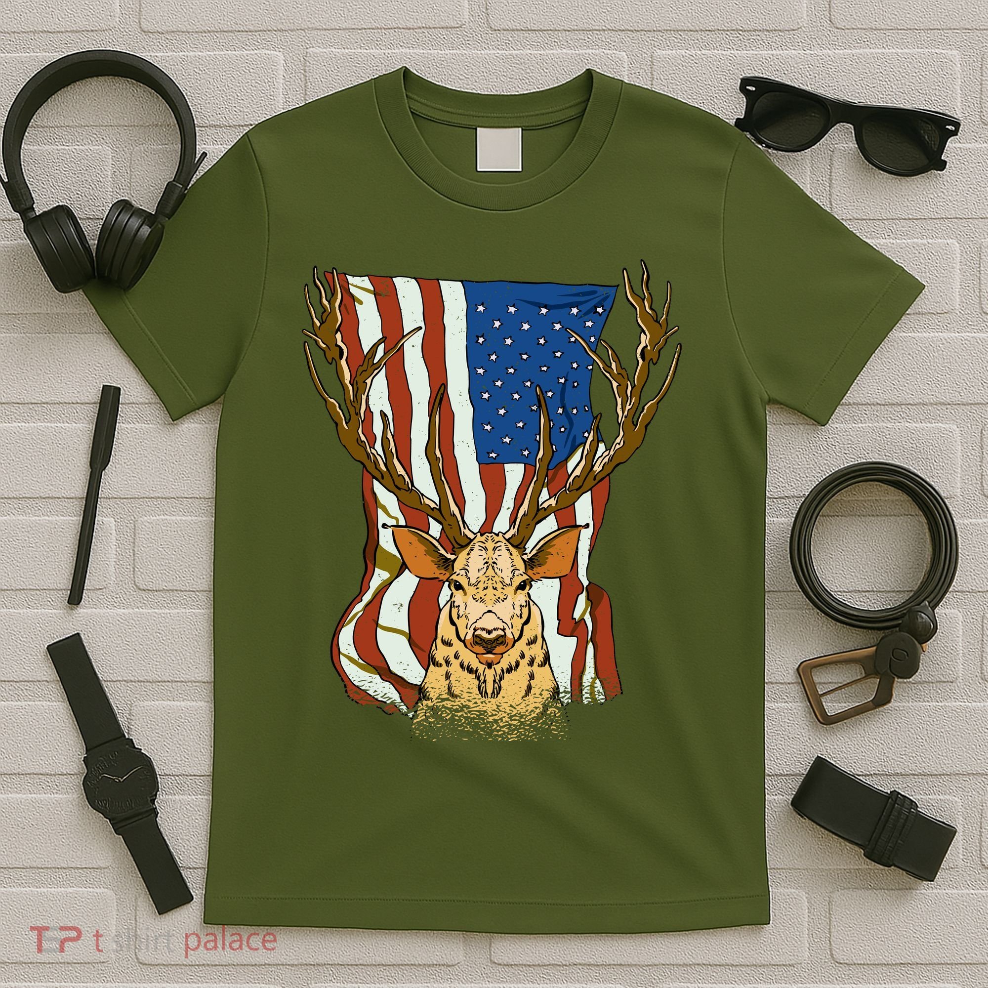USA Flag Deer Hunting Gift T-Shirt