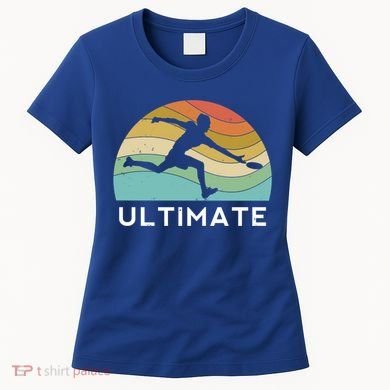 Ultimate Frisbee Retro Player Flying Disc Throwing Meaningful Gift Women's T-Shirt