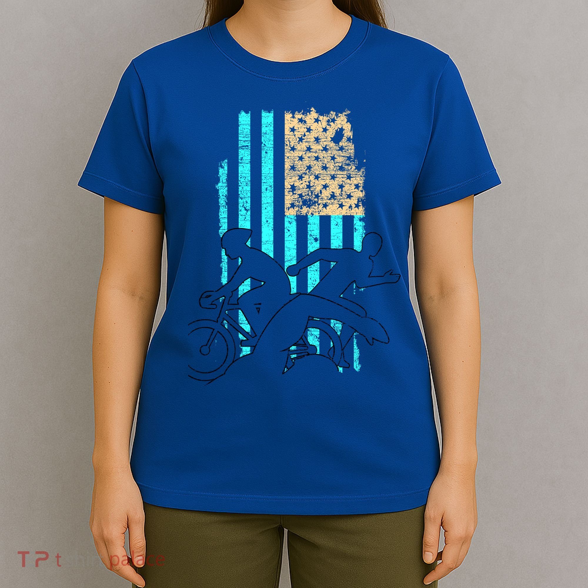 Usa Flag Triathlon Great Gift Swim Bike Run T-Shirt