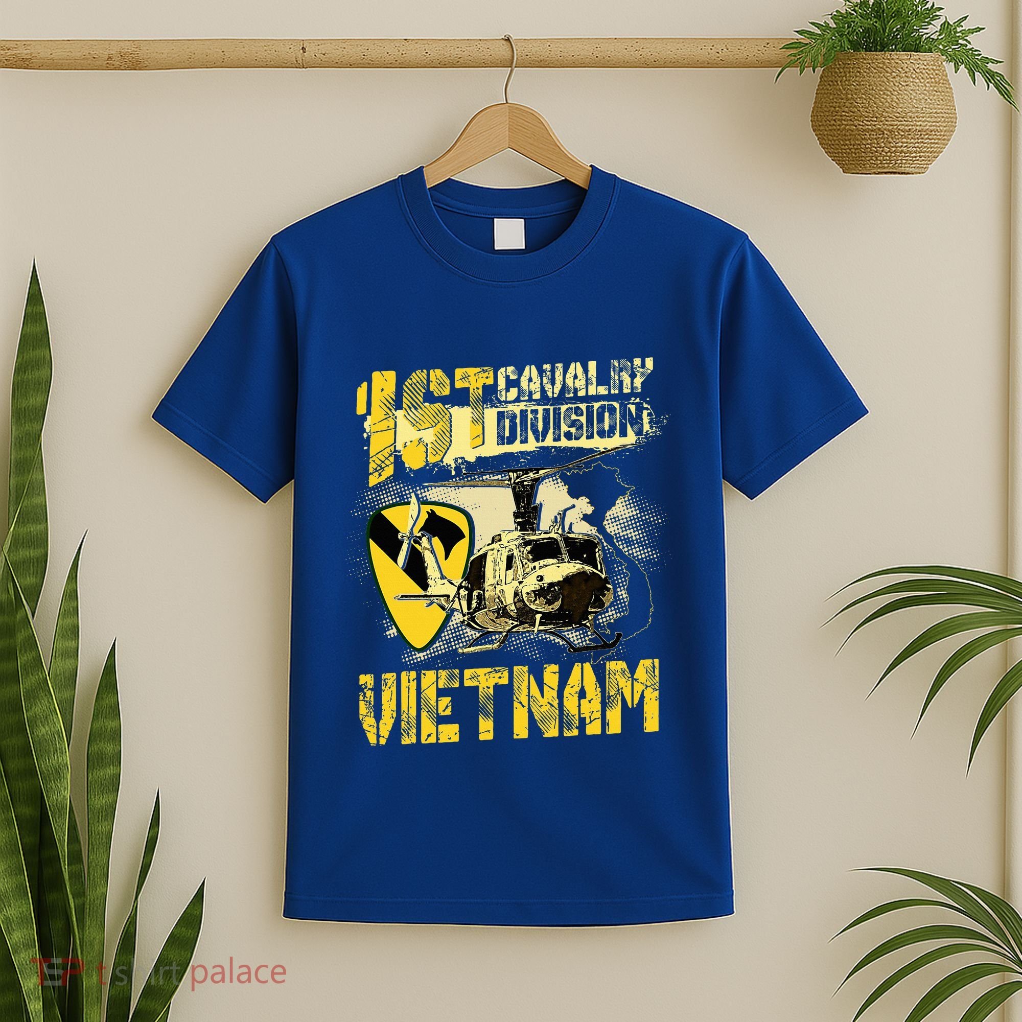 Uh1 Huey Helicopter 1st Cavalry Division Vietnam Veteran T-Shirt