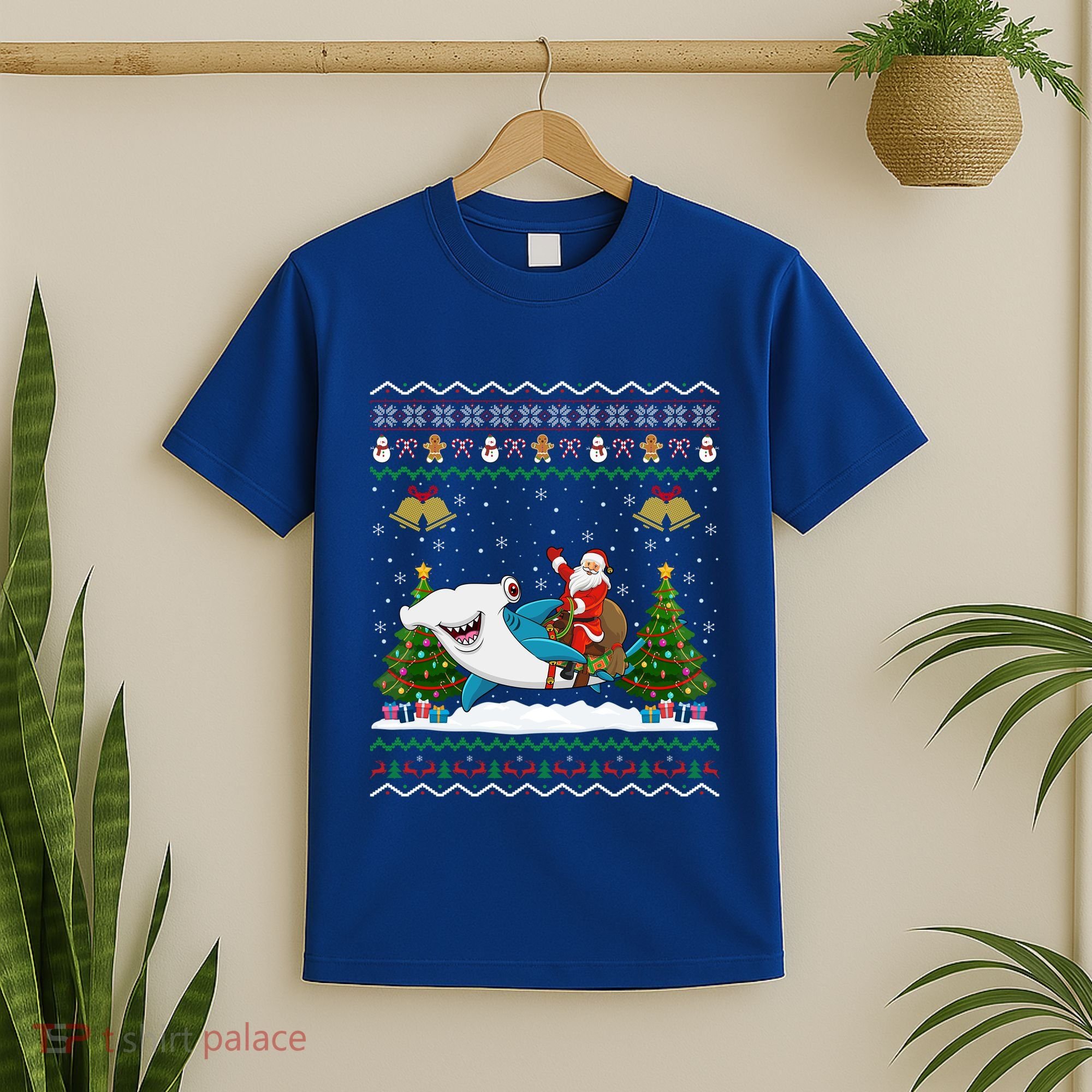 Ugly Hammerhead Shark Xmas Gift Santa Riding Shark Christmas Gift T-Shirt