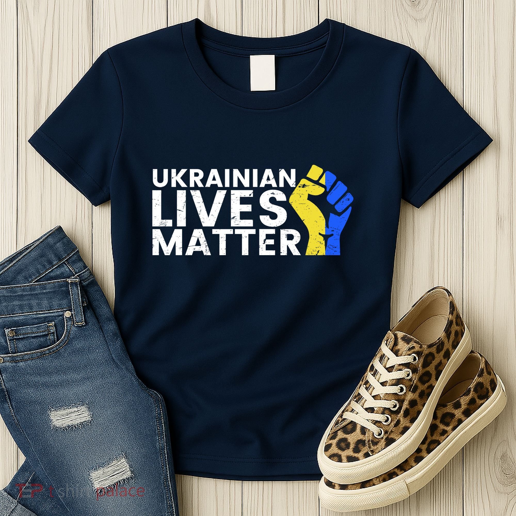 Ukrainian Lives Matter Stand With Ukraine Pray Support Women's T-Shirt