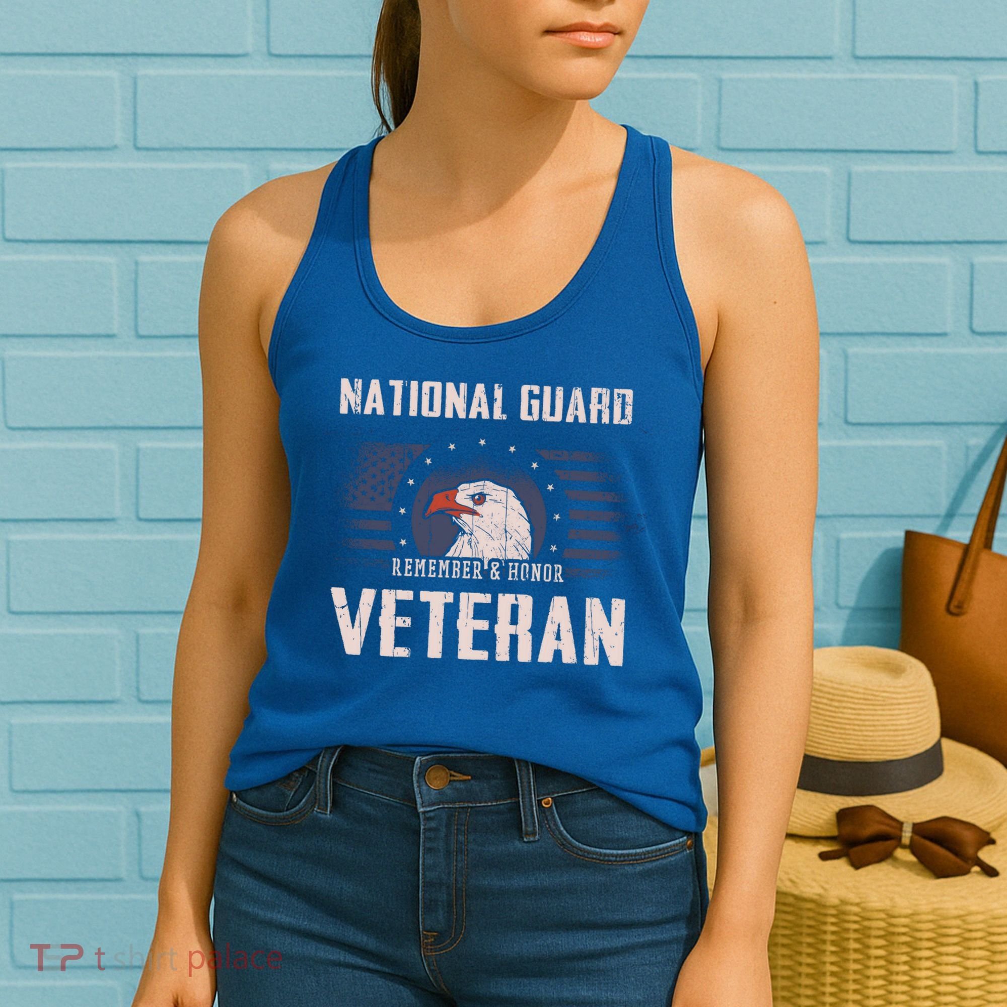 Us National Guard Veteran Eagle Usa Flag Veterans Day Funny Gift Women's Tank Top