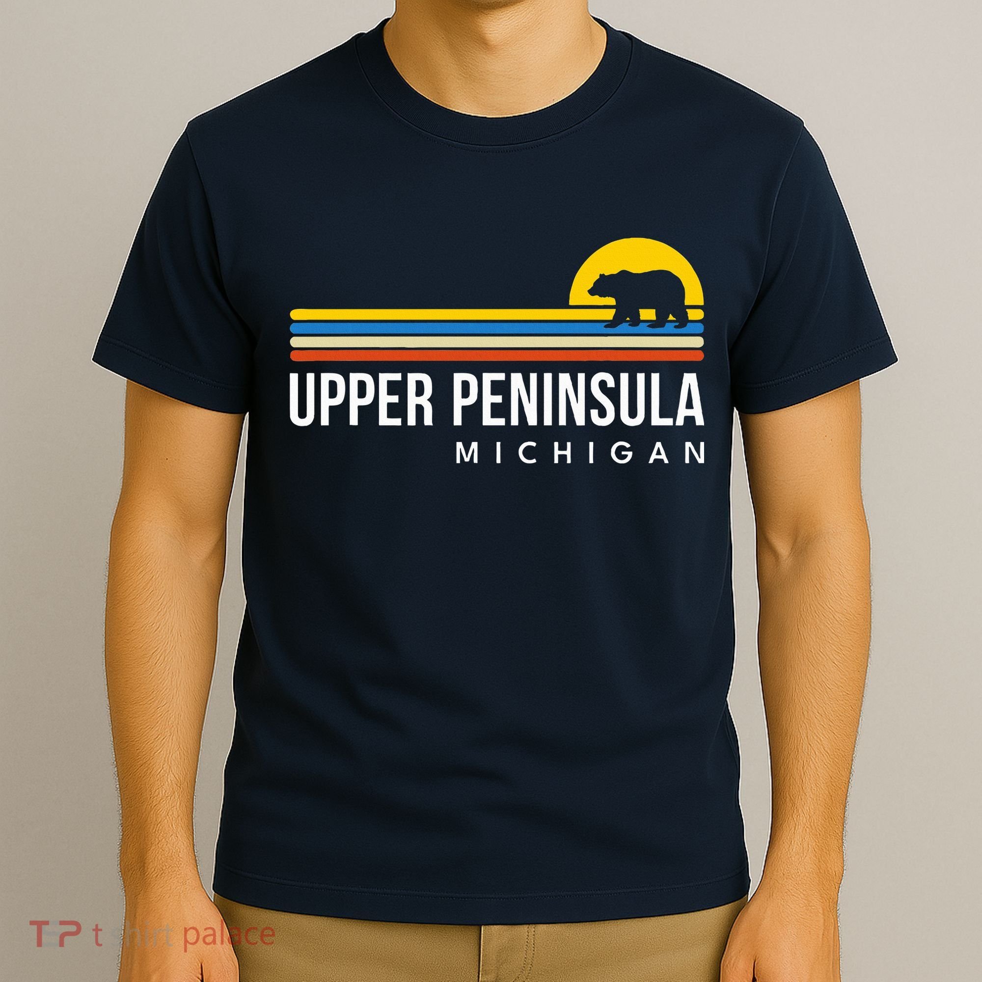 Upper Peninsula Michigan Mi Bear Vintage Retro Souvenirs T-Shirt
