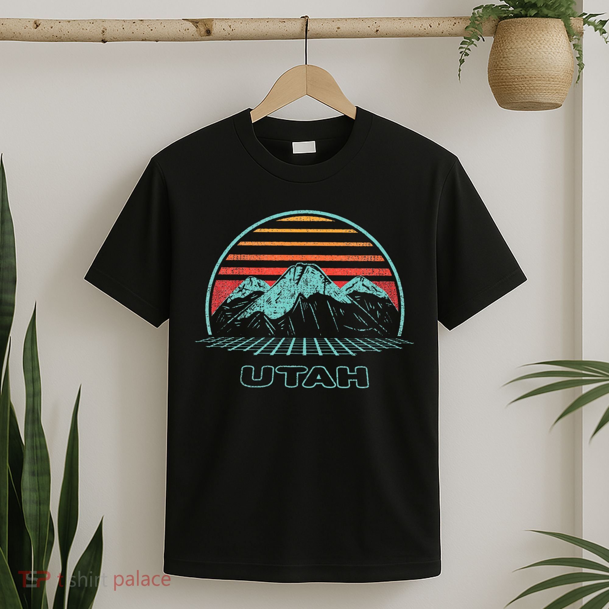 Utah Retro Mountain Hiking 80s Style T-Shirt