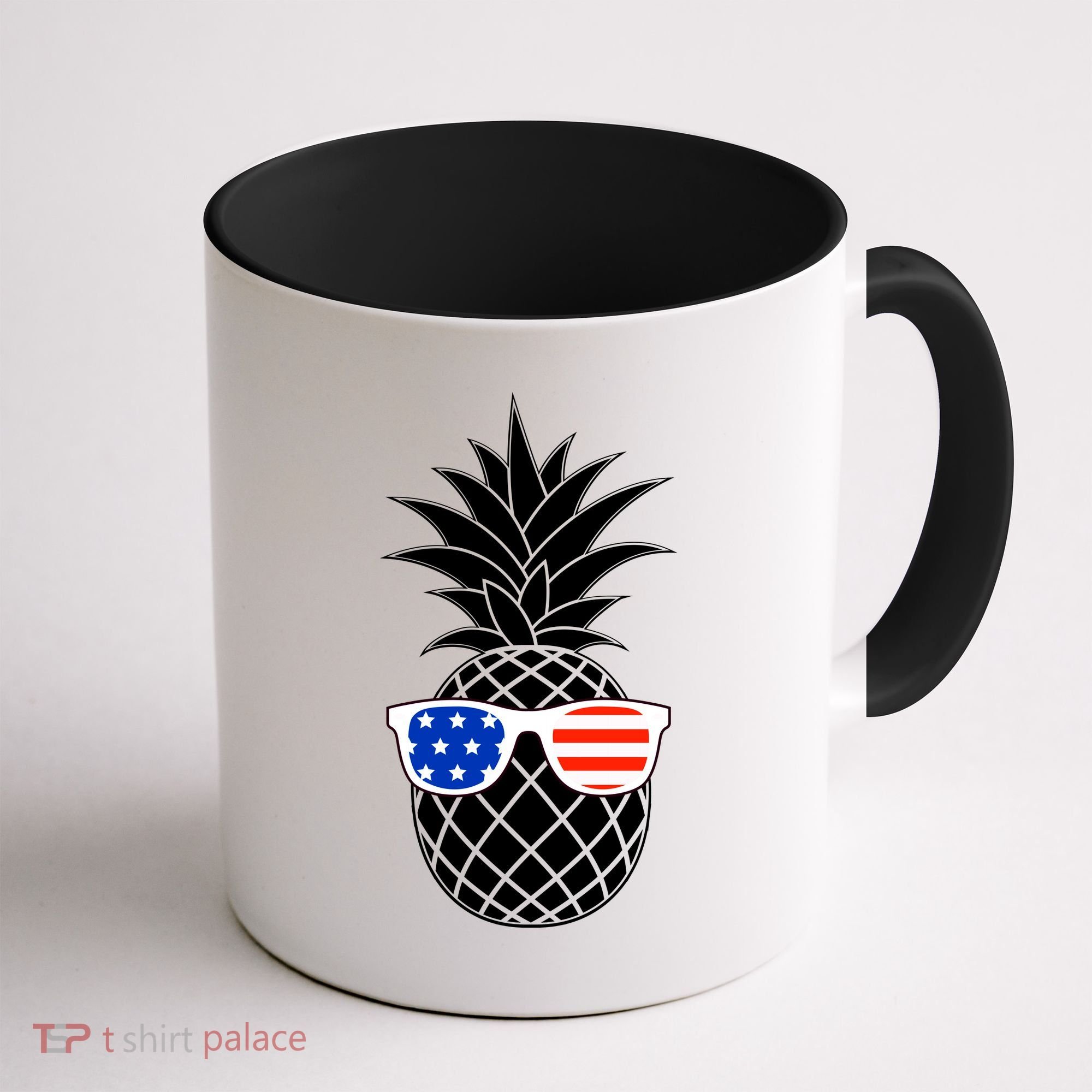 USA Pineapple With Sunglasses Coffee Mug