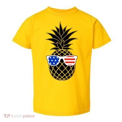 USA Pineapple With Sunglasses Toddler T-Shirt