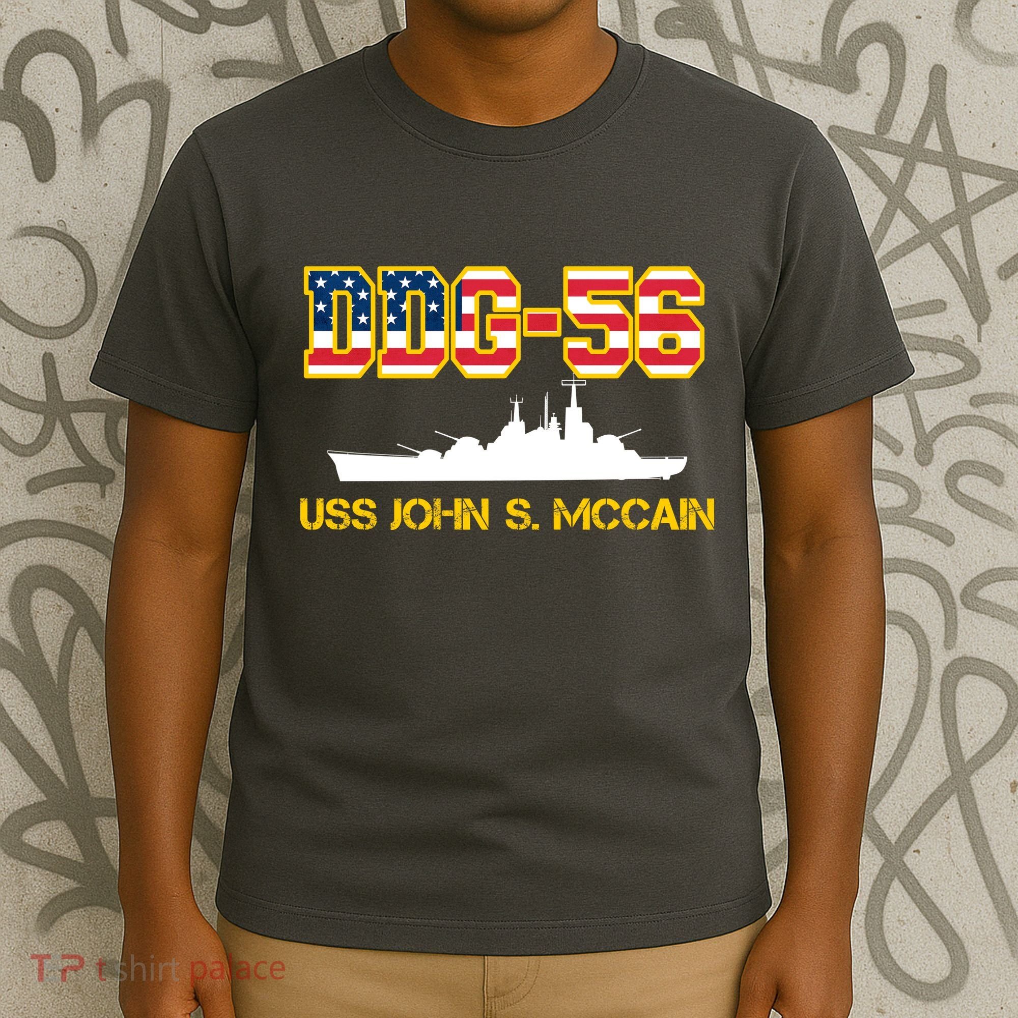 USS John McCain DDG-56 USA Flag T-Shirt