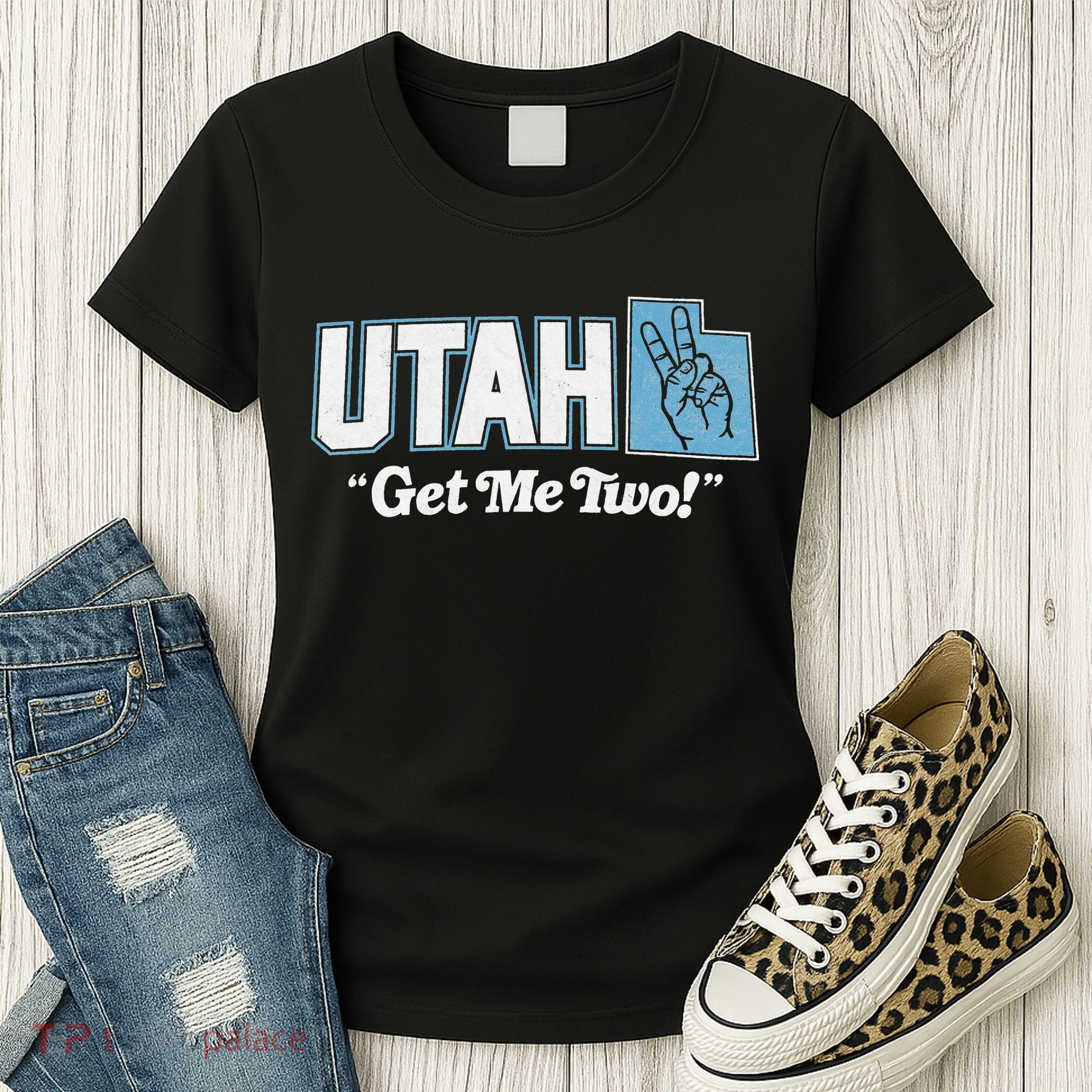 UTAH state slogan get me two finger hand retro 90s action Women's T-Shirt