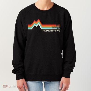 Utahs The Mighty Five National Parks Swea Women's Sweatshirt
