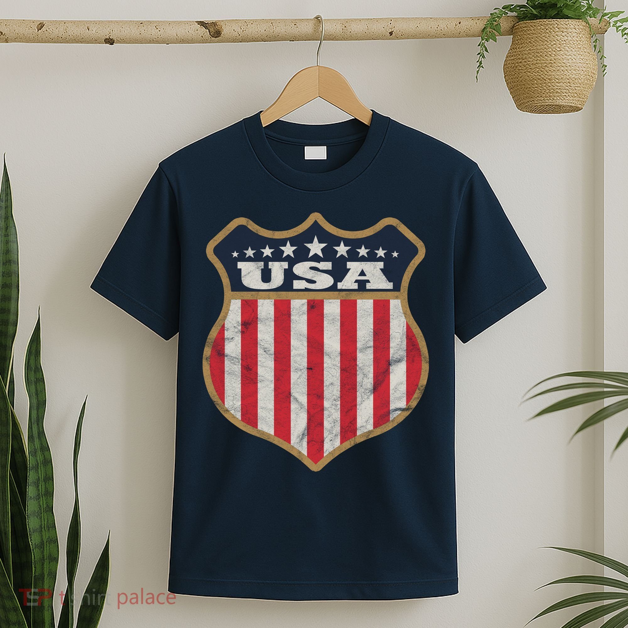 USA Vintage White Cool USA Flag Vintage T-Shirt