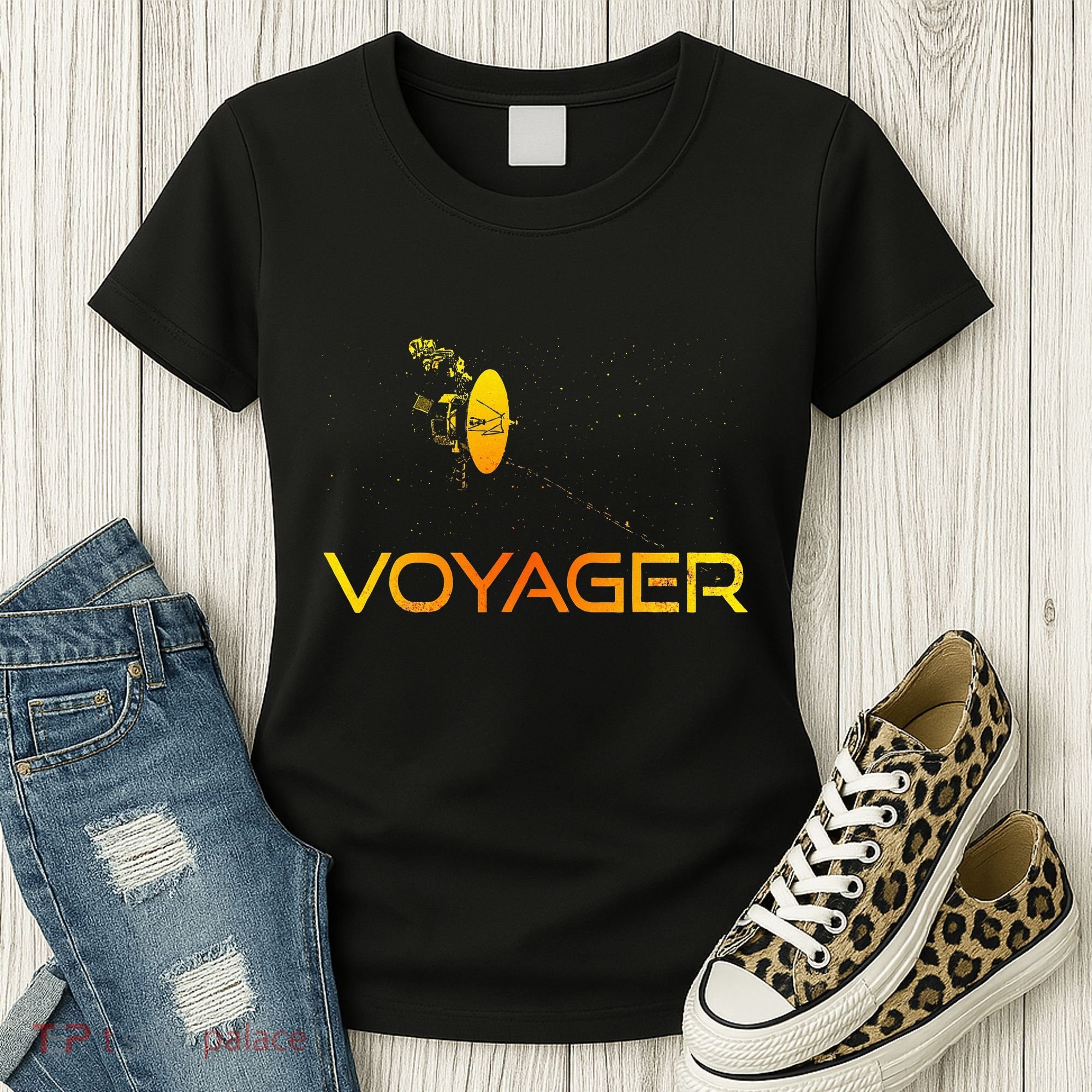 Voyager 1 & 2 Space Probe Solar System Astronomy Spaceflight Women's T-Shirt