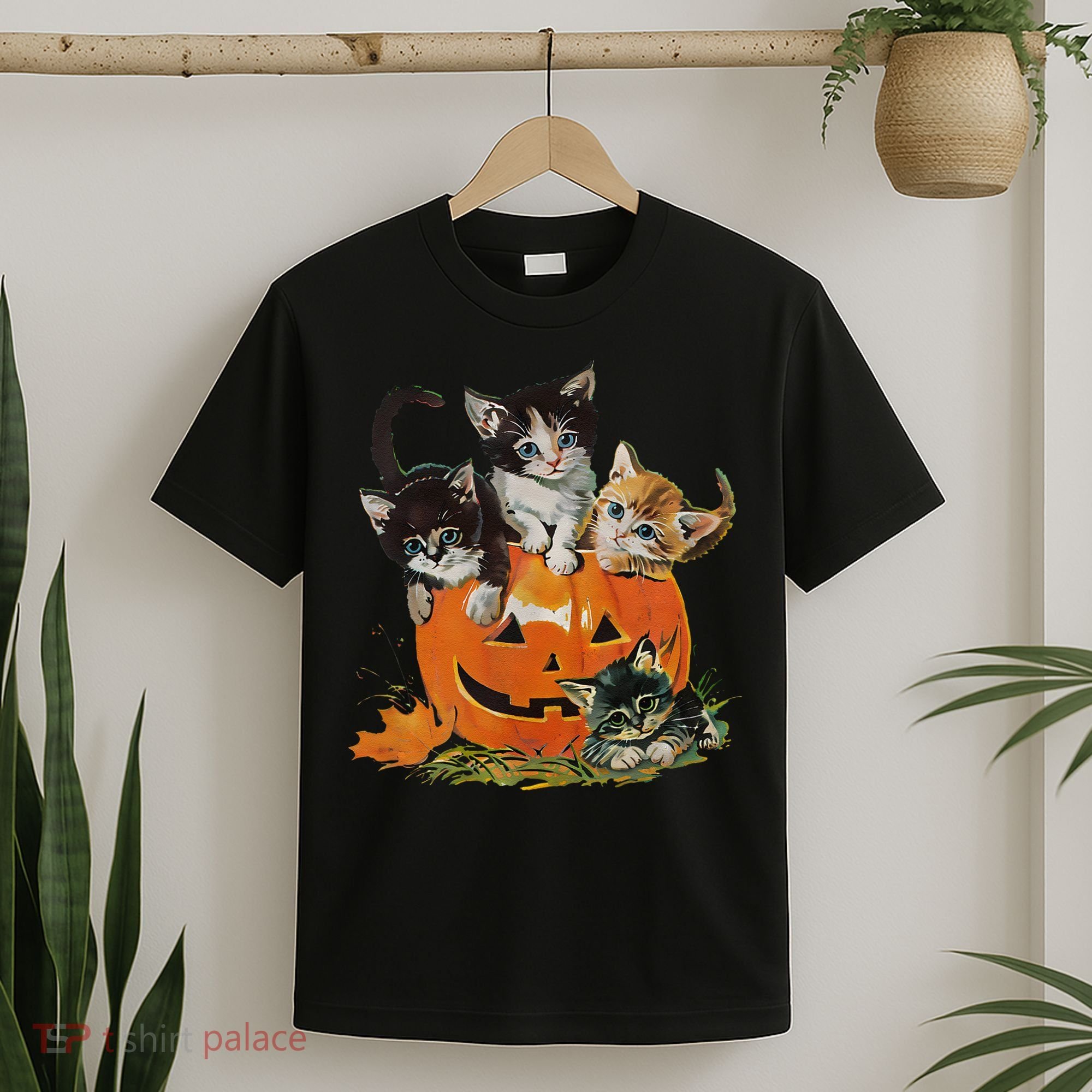Vintage 90s Cat Pumpkin Halloween Retro Floral Spooky Season Gift T-Shirt