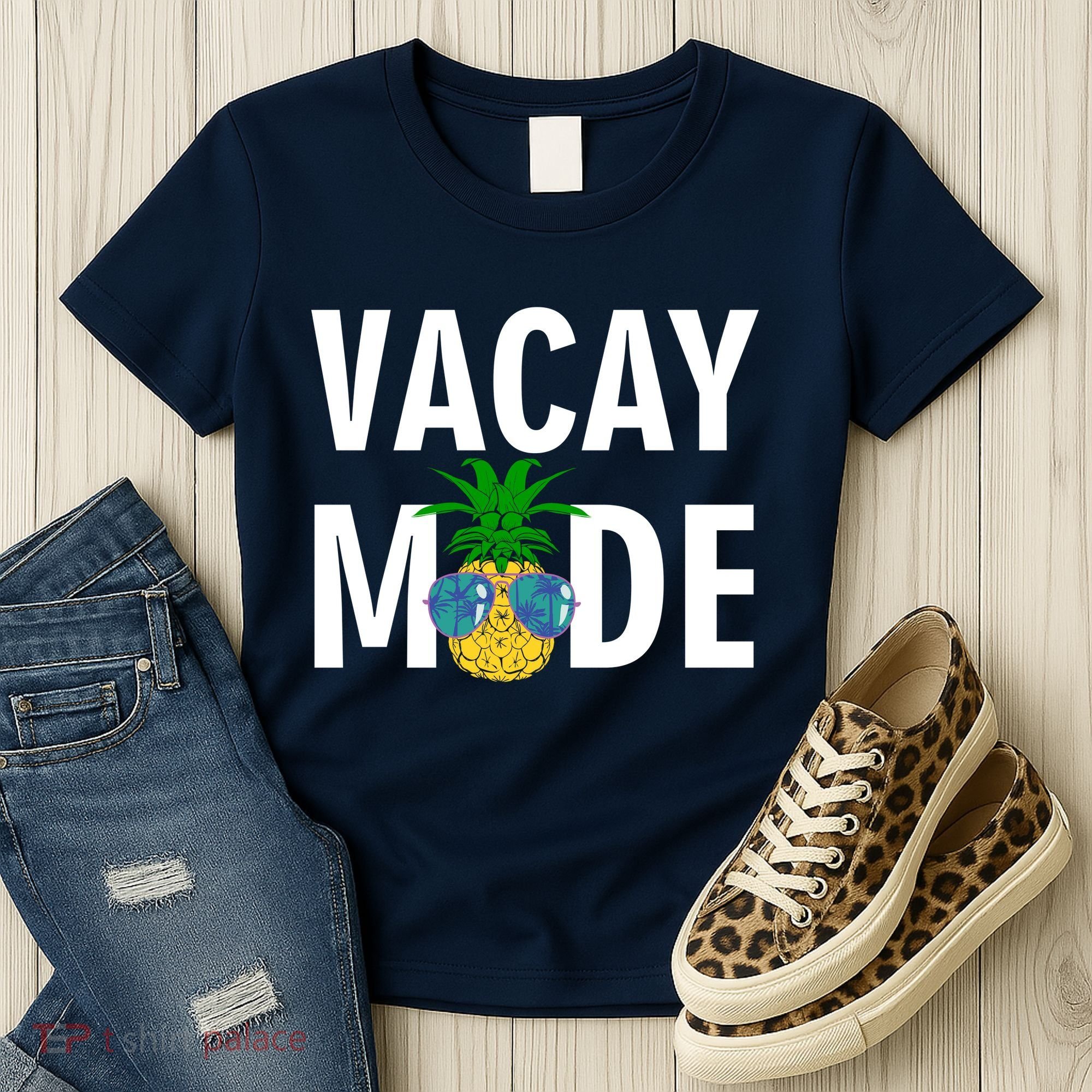 Vacay Mode Cool Pineapple Shades  Women's T-Shirt