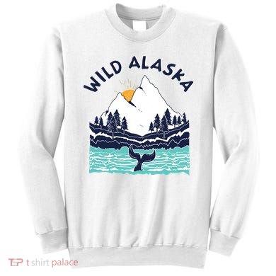 Vintage Alaska Wild Landscape Humpback Whale Sweatshirt