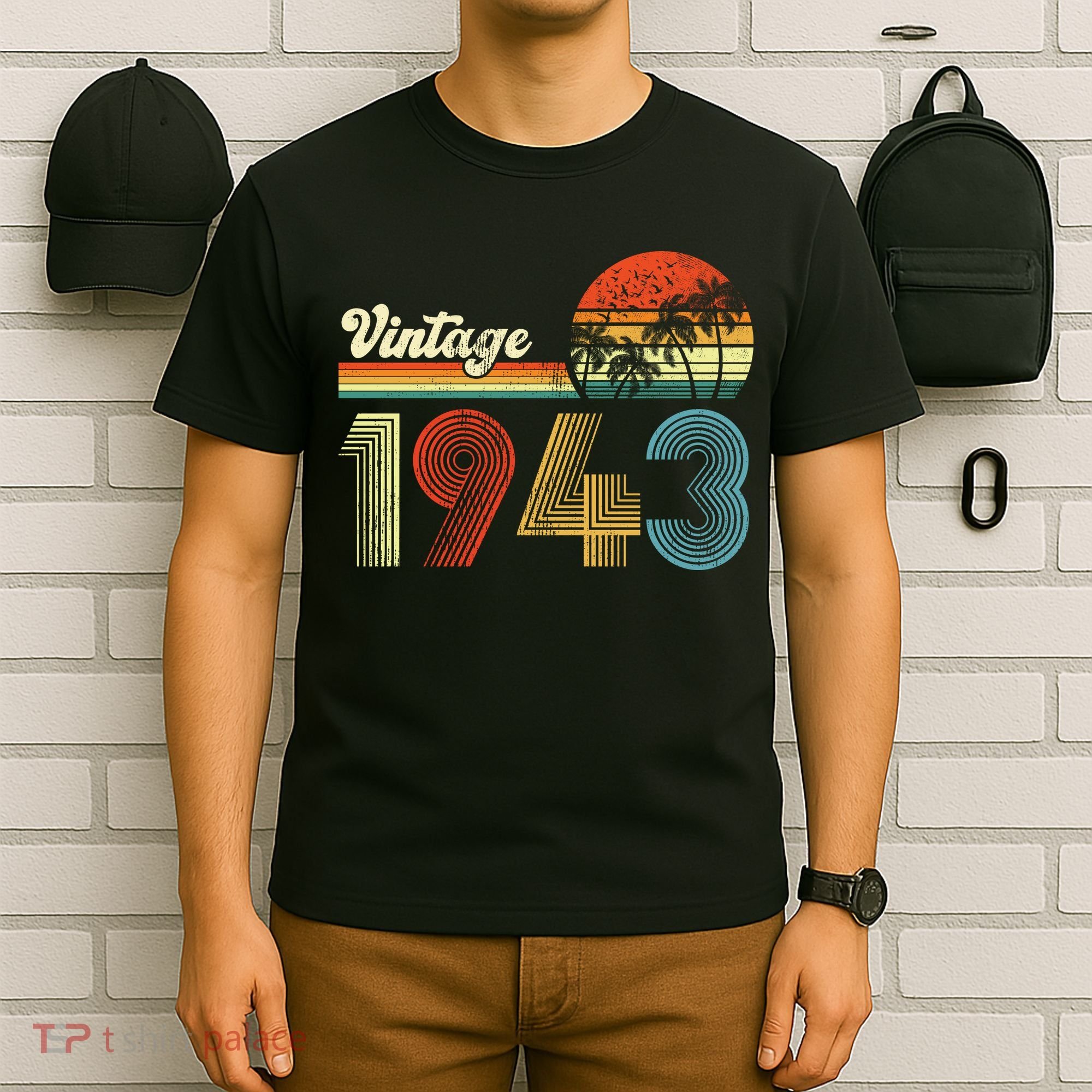 Vintage Birthday 1943 Retro Sunset Mom dad Gift 80th Birthday T-Shirt