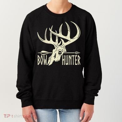 Vintage Bow Hunter American Deer Hunting Archery Women's Sweatshirt