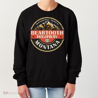 Vintage Beartooth Highway Mountain Hiking Nature Women's Sweatshirt