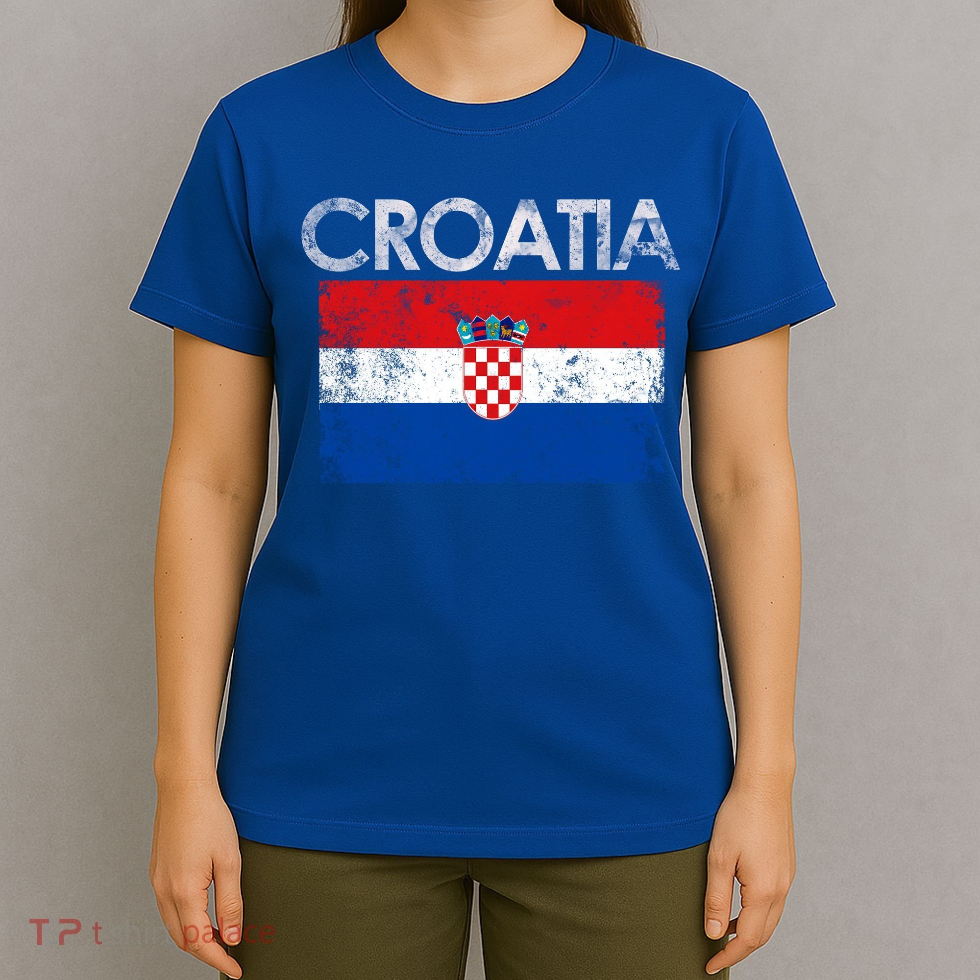 Vintage Croatia Croatian Flag Pride Great Gift T-Shirt