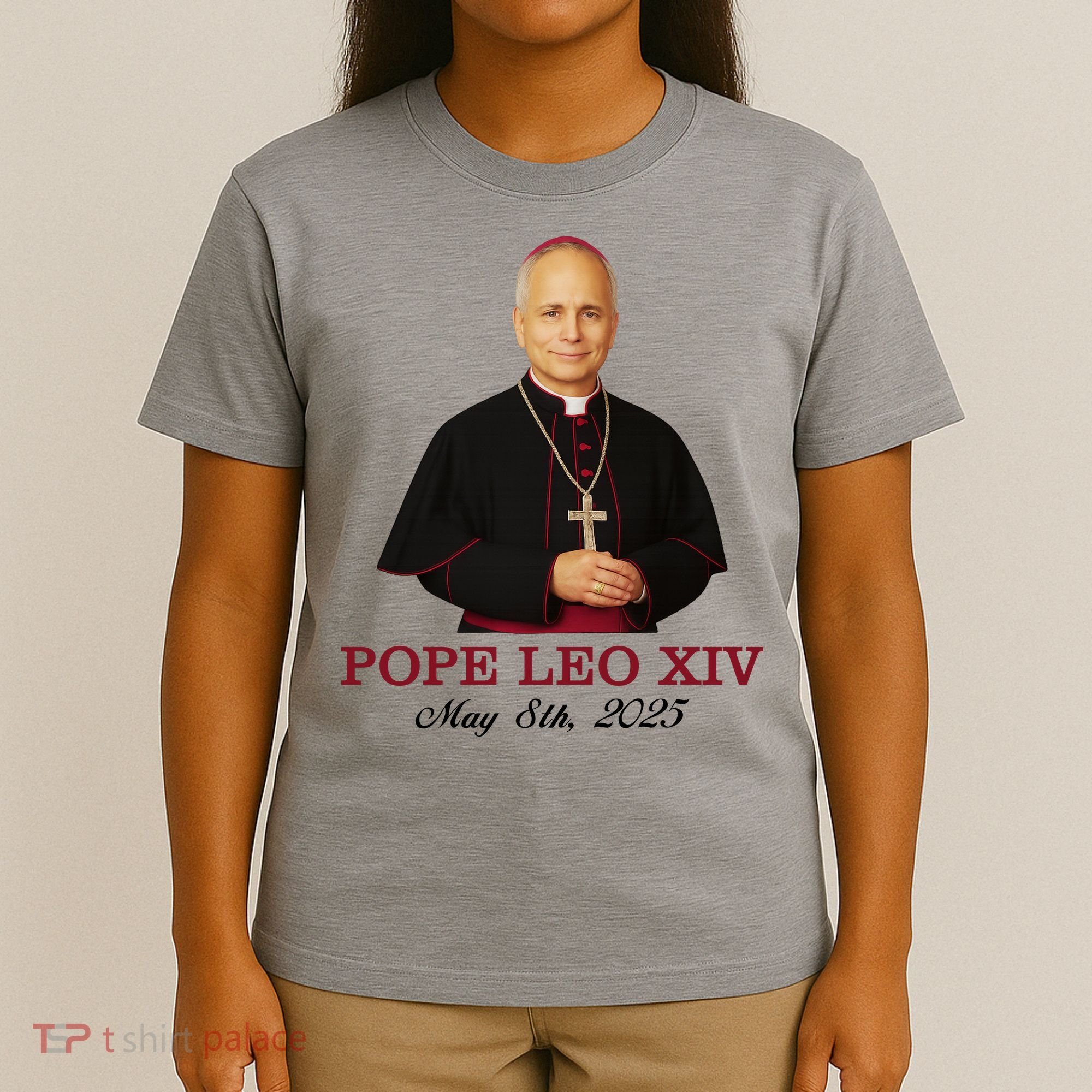 Vivo Christo Rey Pope LEO XIV May 8th, 2025 Catholic Pope T-Shirt
