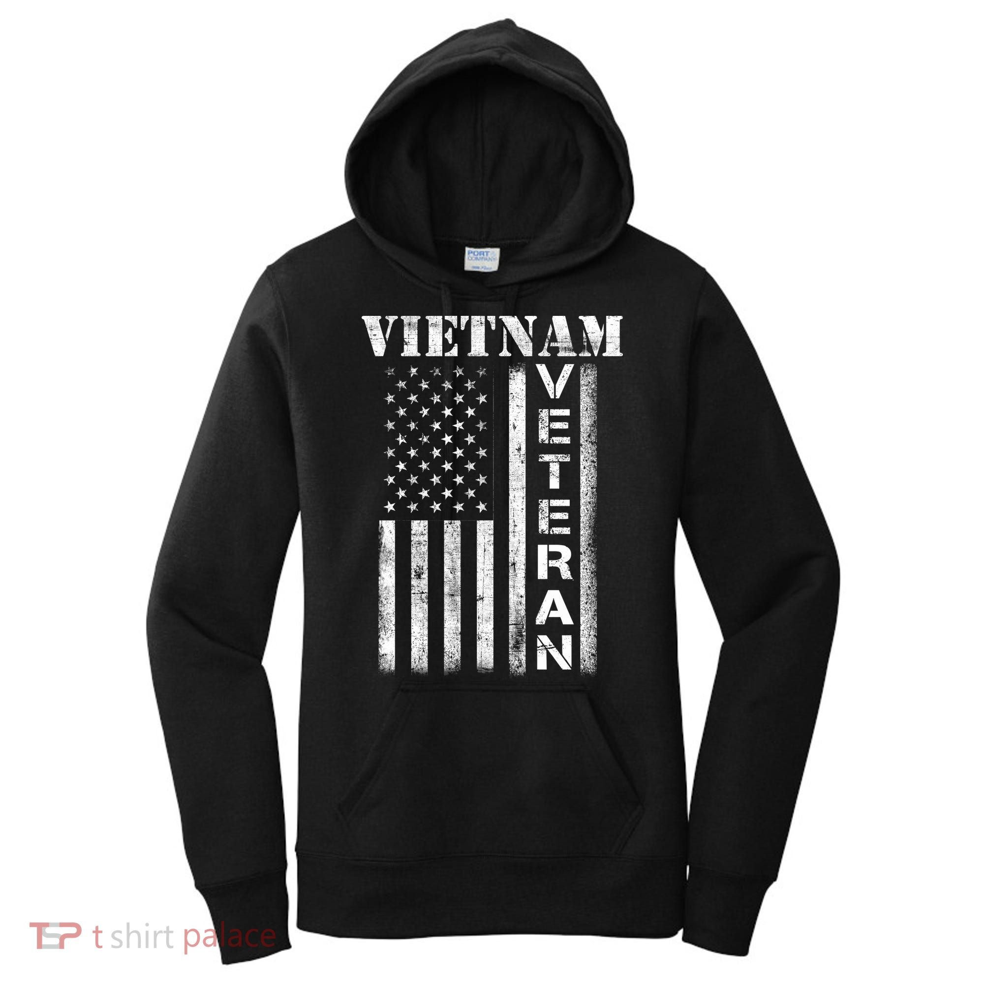 Vietnam Combat Veteran Flag Patriotic Veterans Day Gift Women's Hoodie