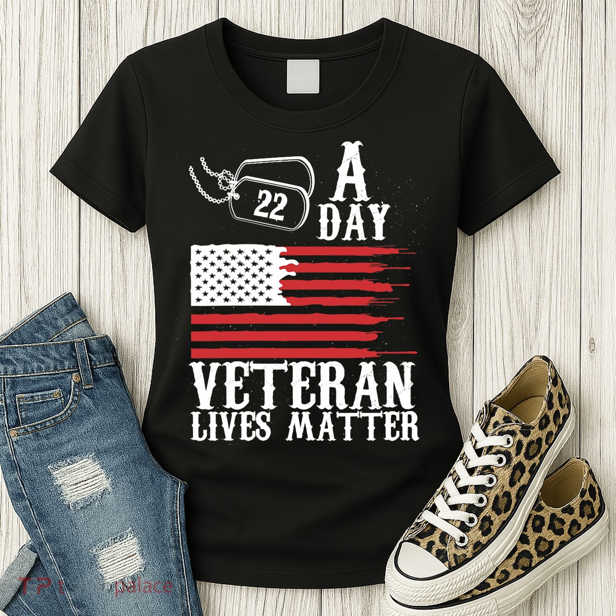 Veterans Day 22 A Day Veteran Lives Matter Funny Gift Idea Women's T-Shirt