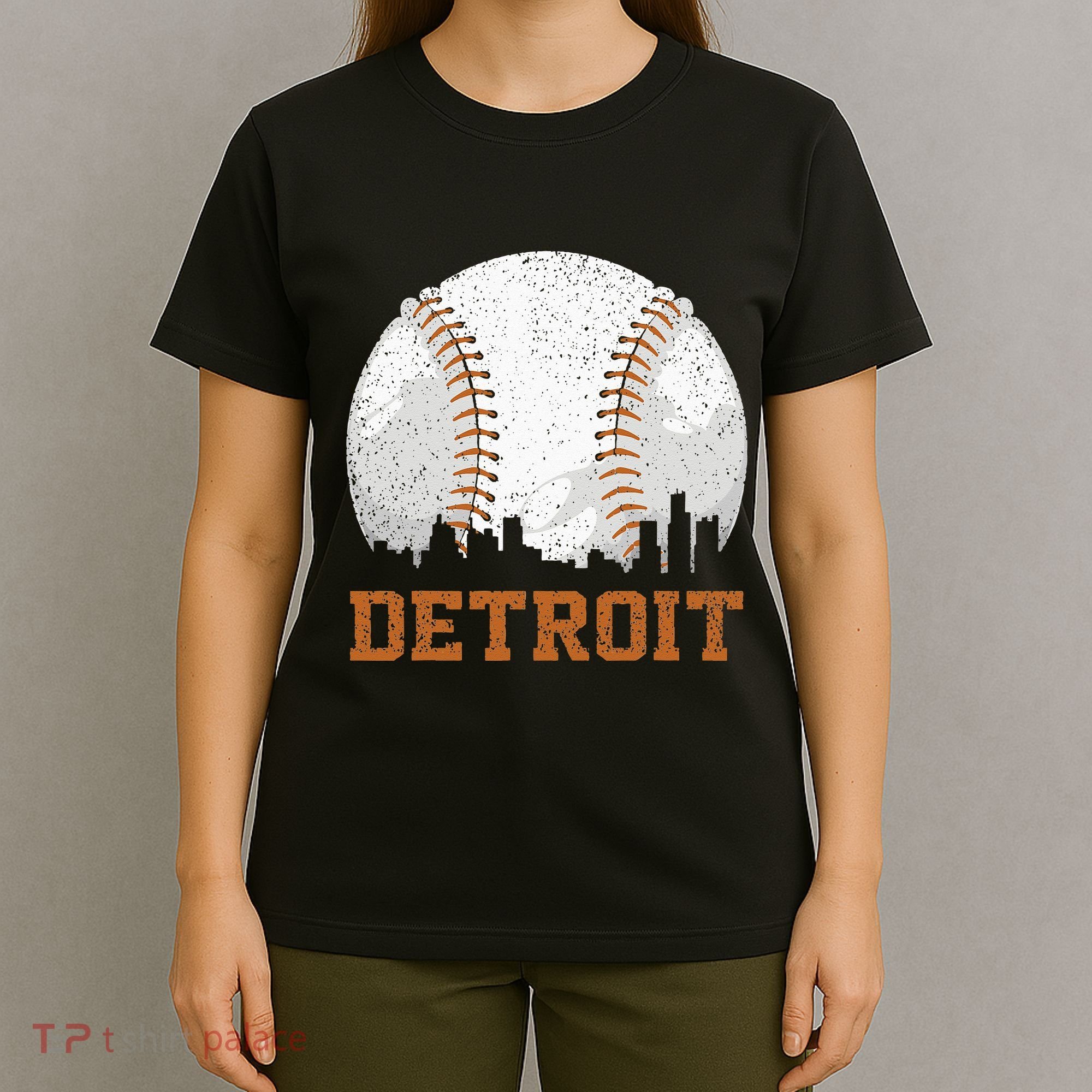 Vintage Detroit Cityscape Baseball Lover Player and Fans T-Shirt