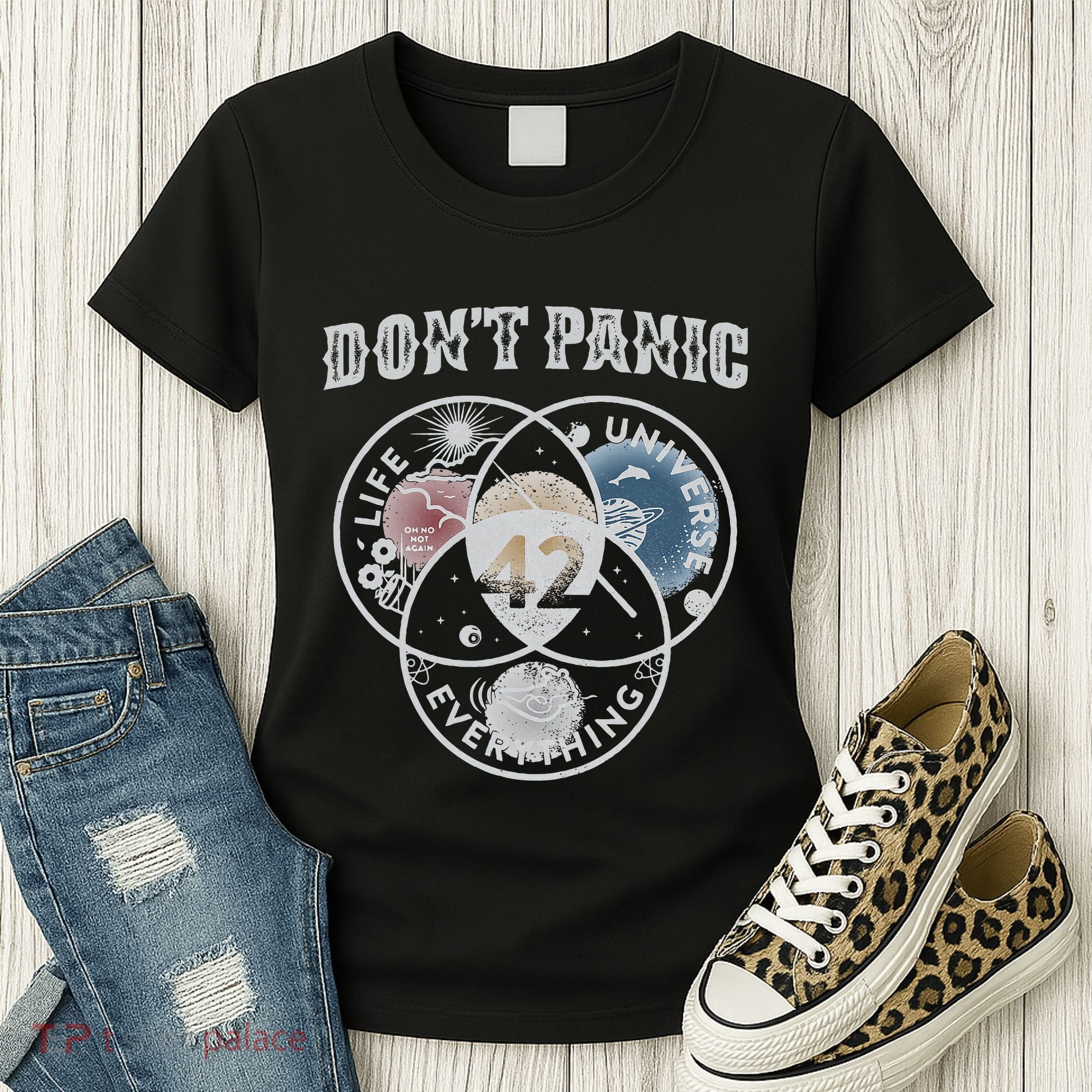 Venn Diagram DonT Panic Life The Universe And Everything 42 Women's T-Shirt