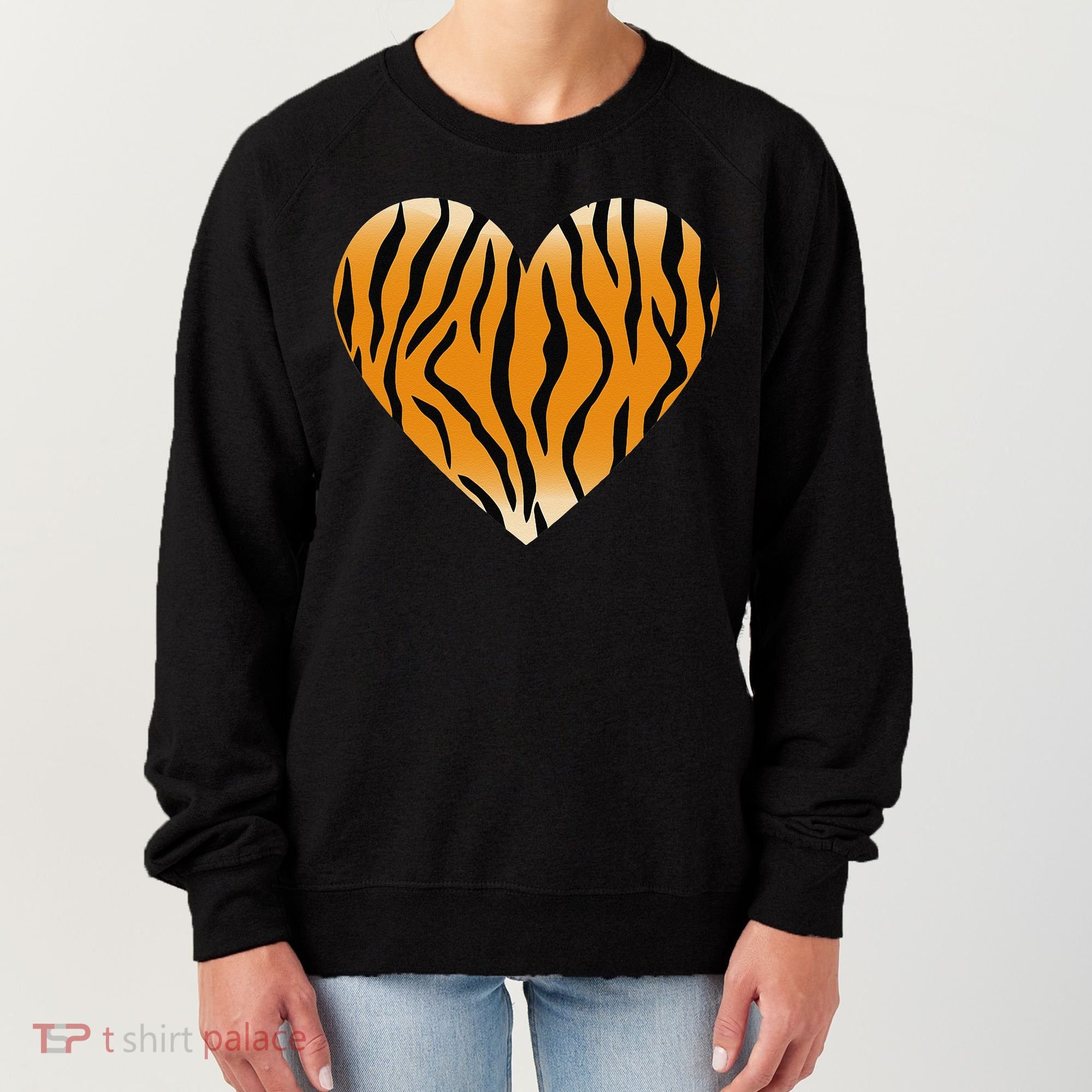 Valentine's Day Fashionable Tiger Stripe Pattern Heart Gift Women's Sweatshirt