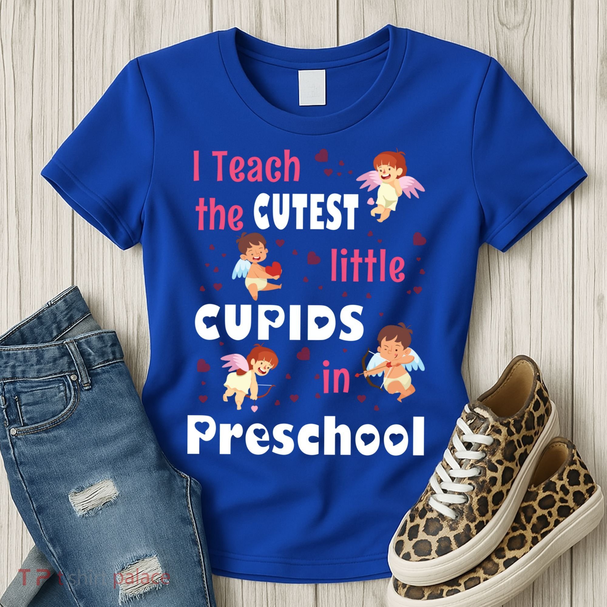 Valentines Day Preschool Teacher Gift For Teachers In Love Gift Women's T-Shirt