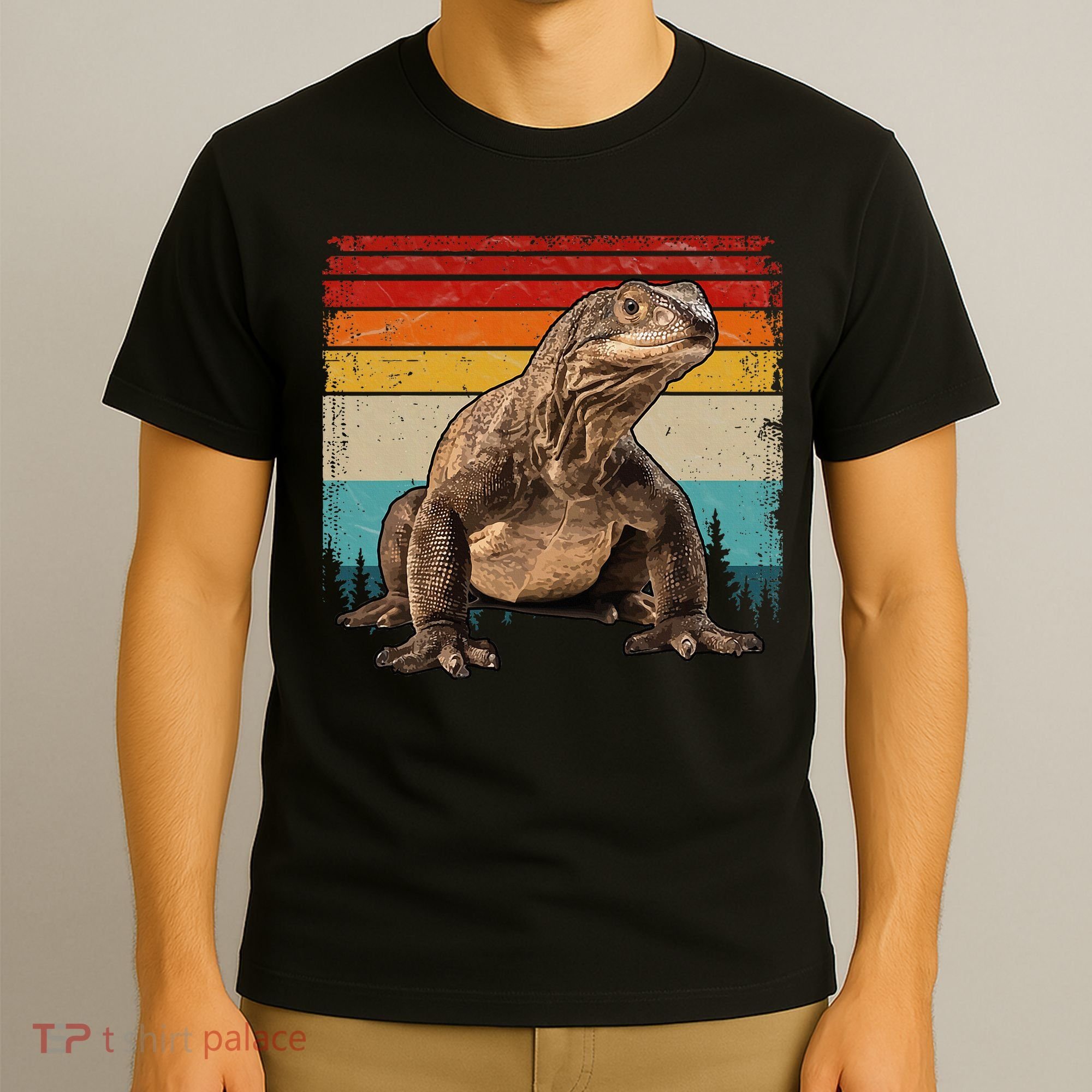 Vintage Distressed Retro Style Cool Komodo Dragon T-Shirt