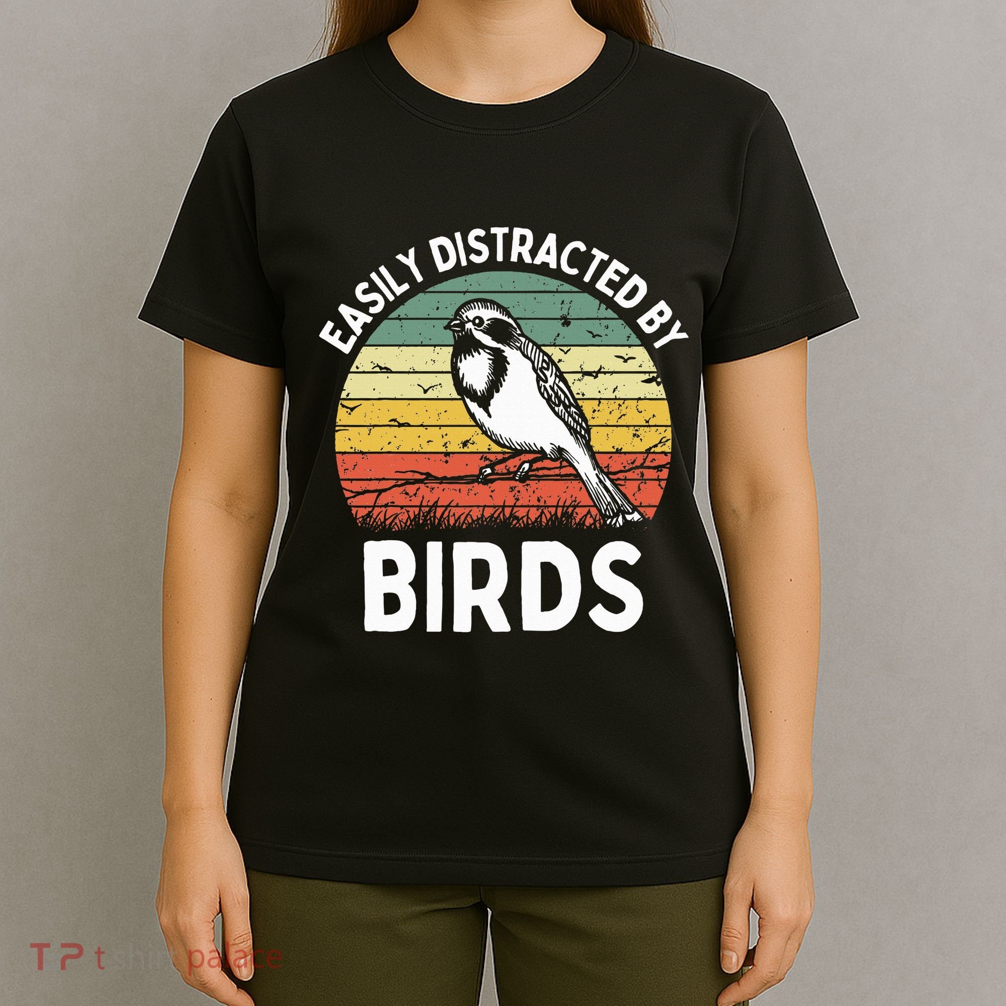 Vintage Easily Distracted By Birds Funny Bird Lovers Retro T-Shirt