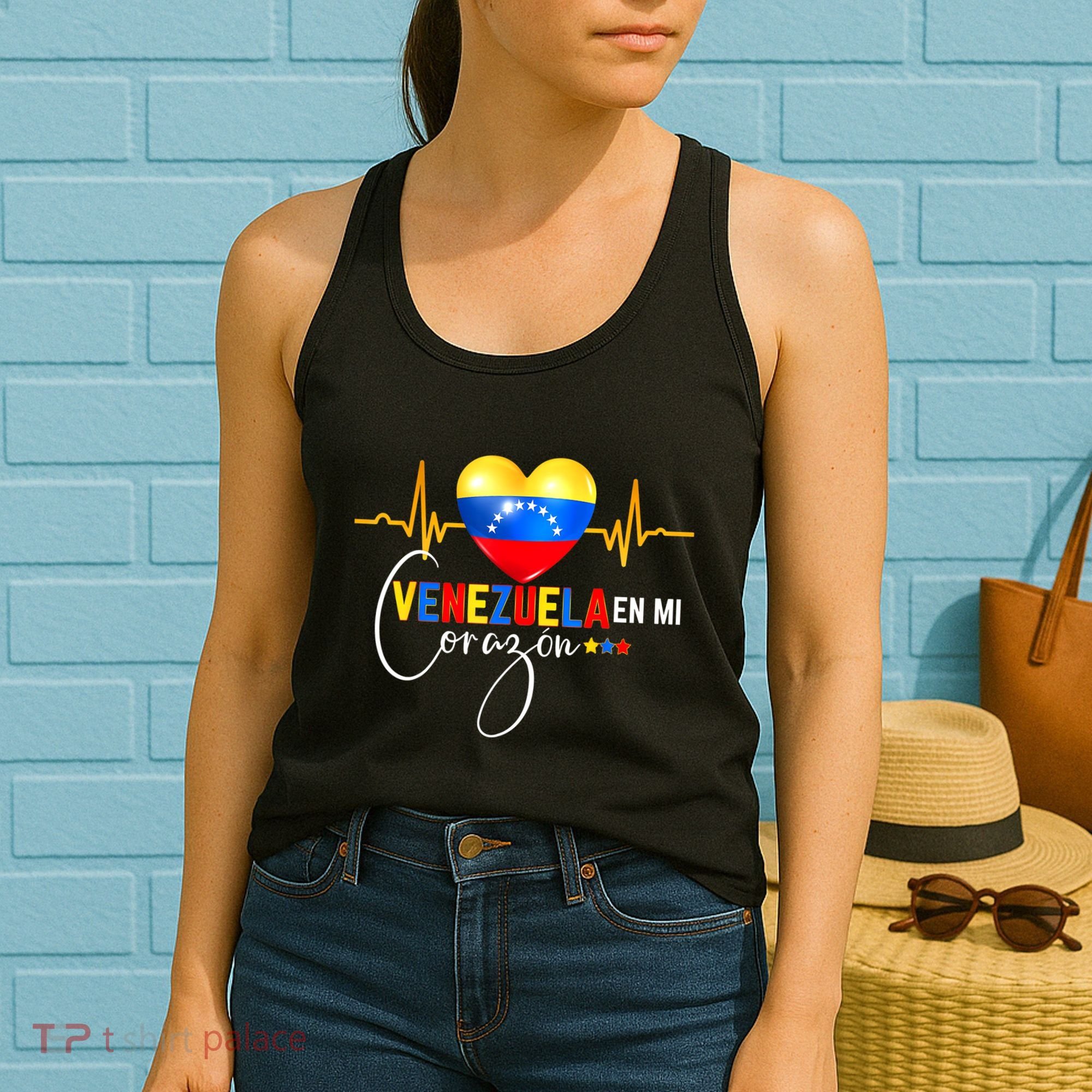 Venezuela En El Corazon Venezuelan Venezuela Flag Latin Women's Tank Top