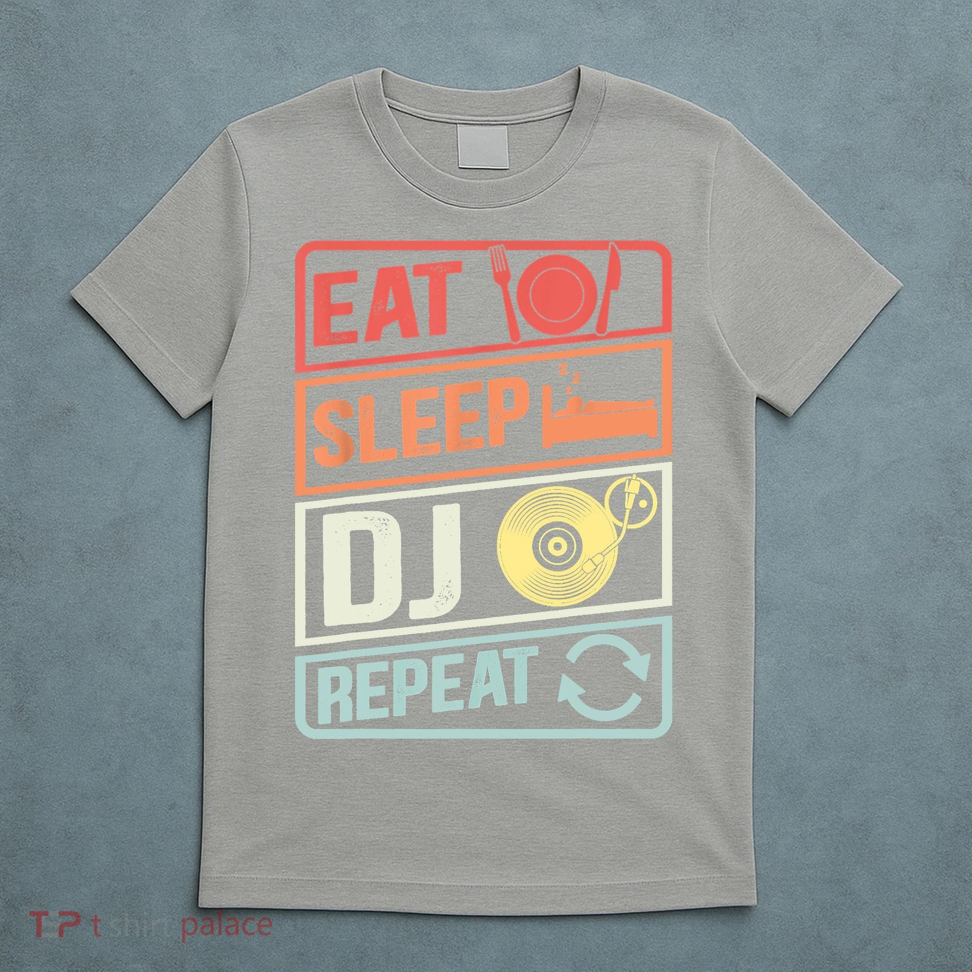 Vintage Eat Sleep DJ Repeat Disc Jockey DeeJay Retro Dj T-Shirt
