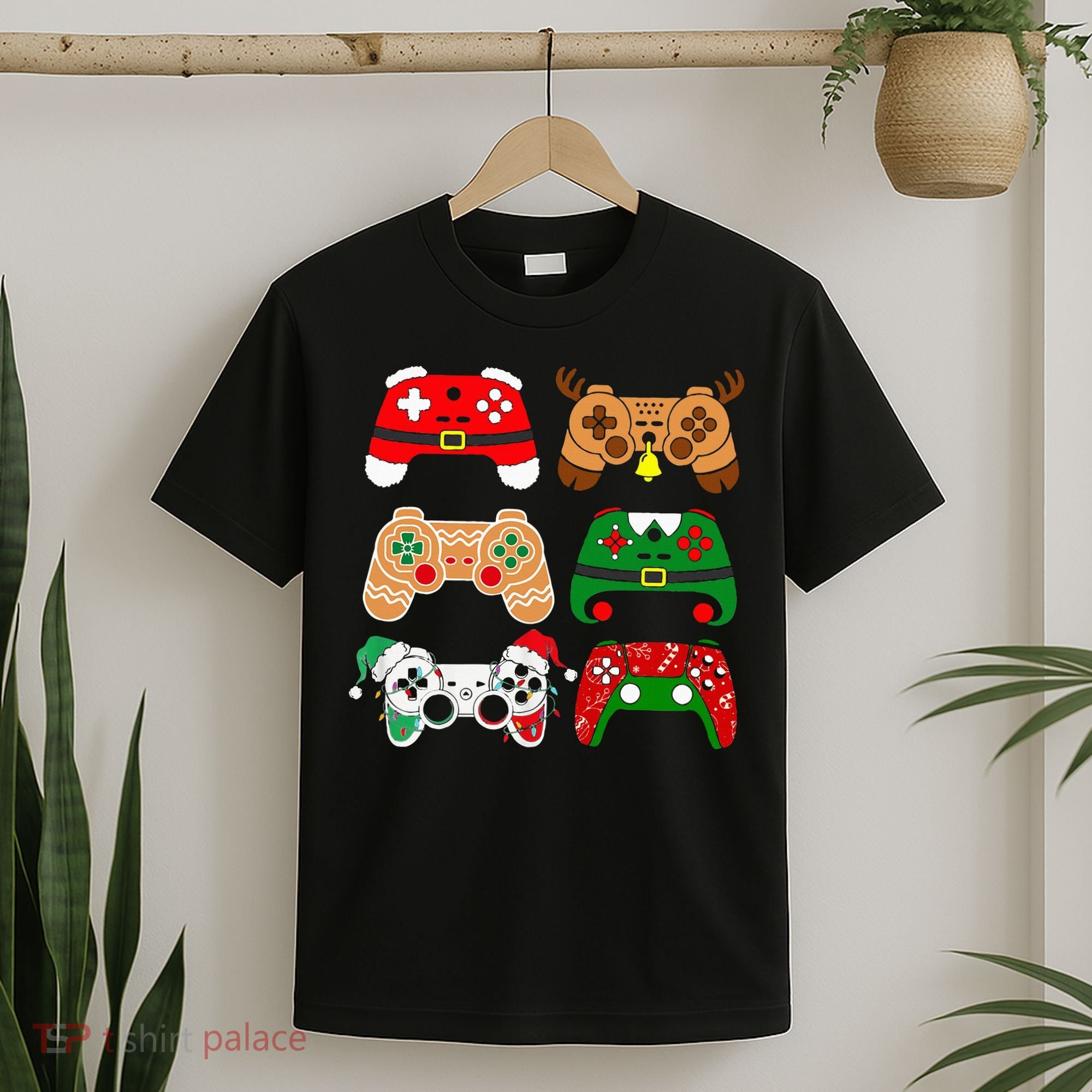 Video Game Controller Christmas Santa Hat Gamer T-Shirt