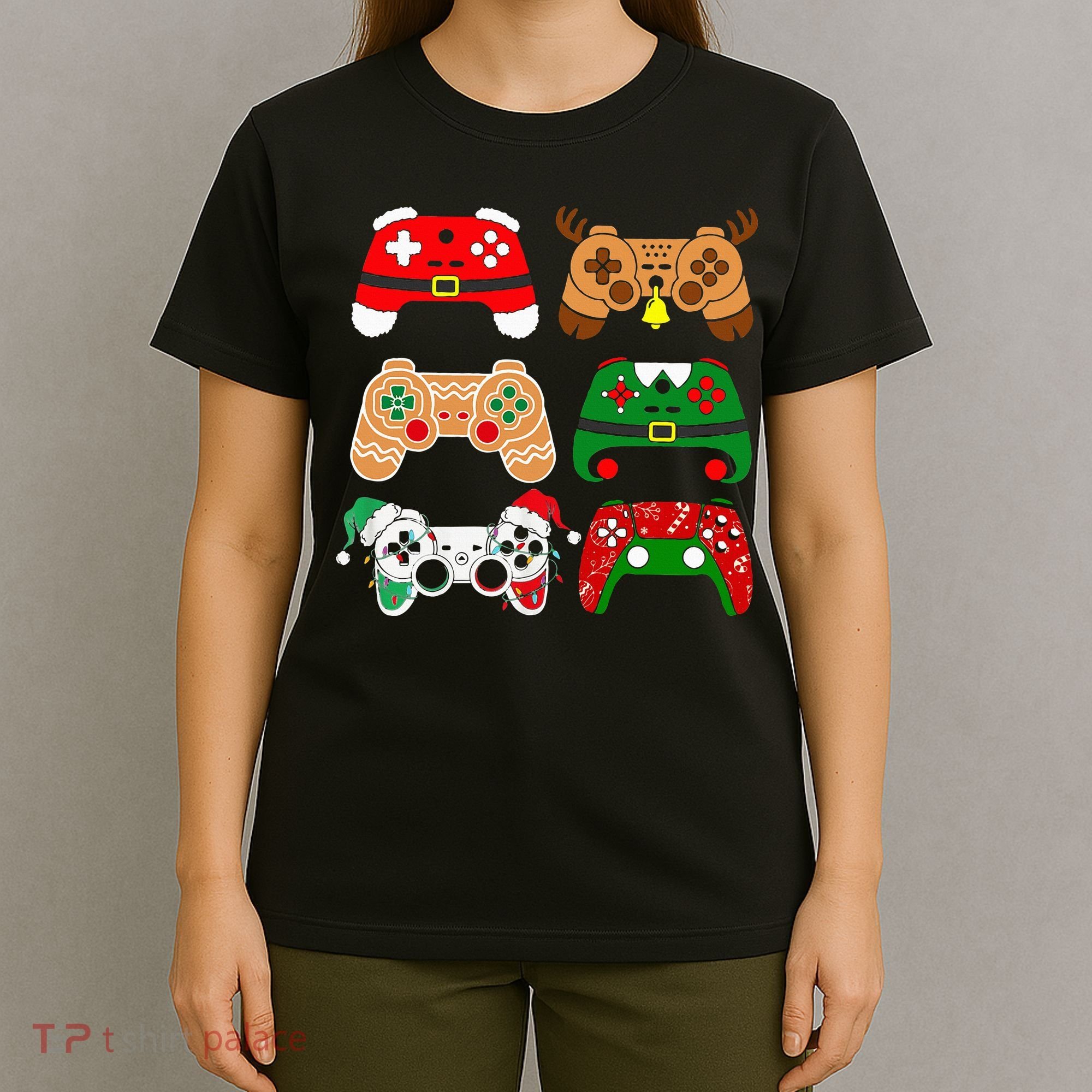 Video Game Controller Christmas Santa Hat Gamer T-Shirt