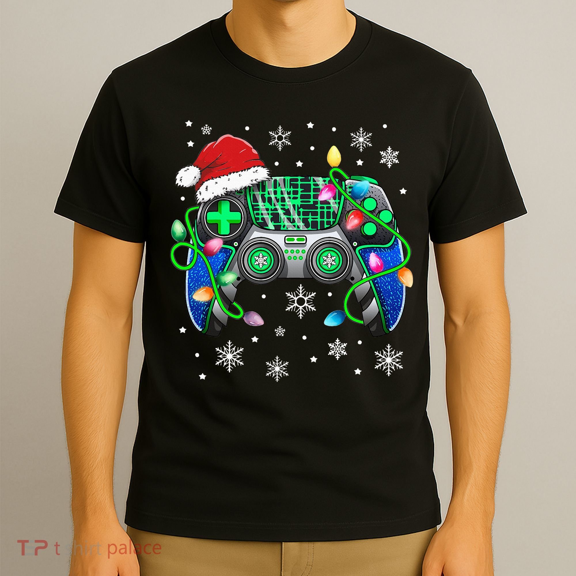Video Game Controller Christmas Santa Hat Gamer T-Shirt